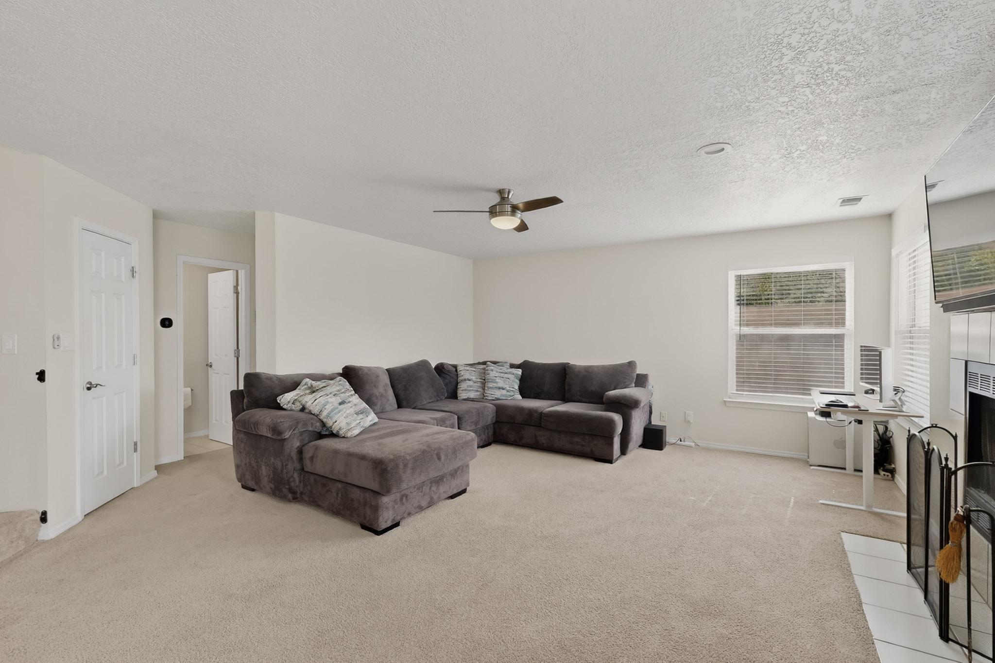 10223 Arroyo Crest Drive NW