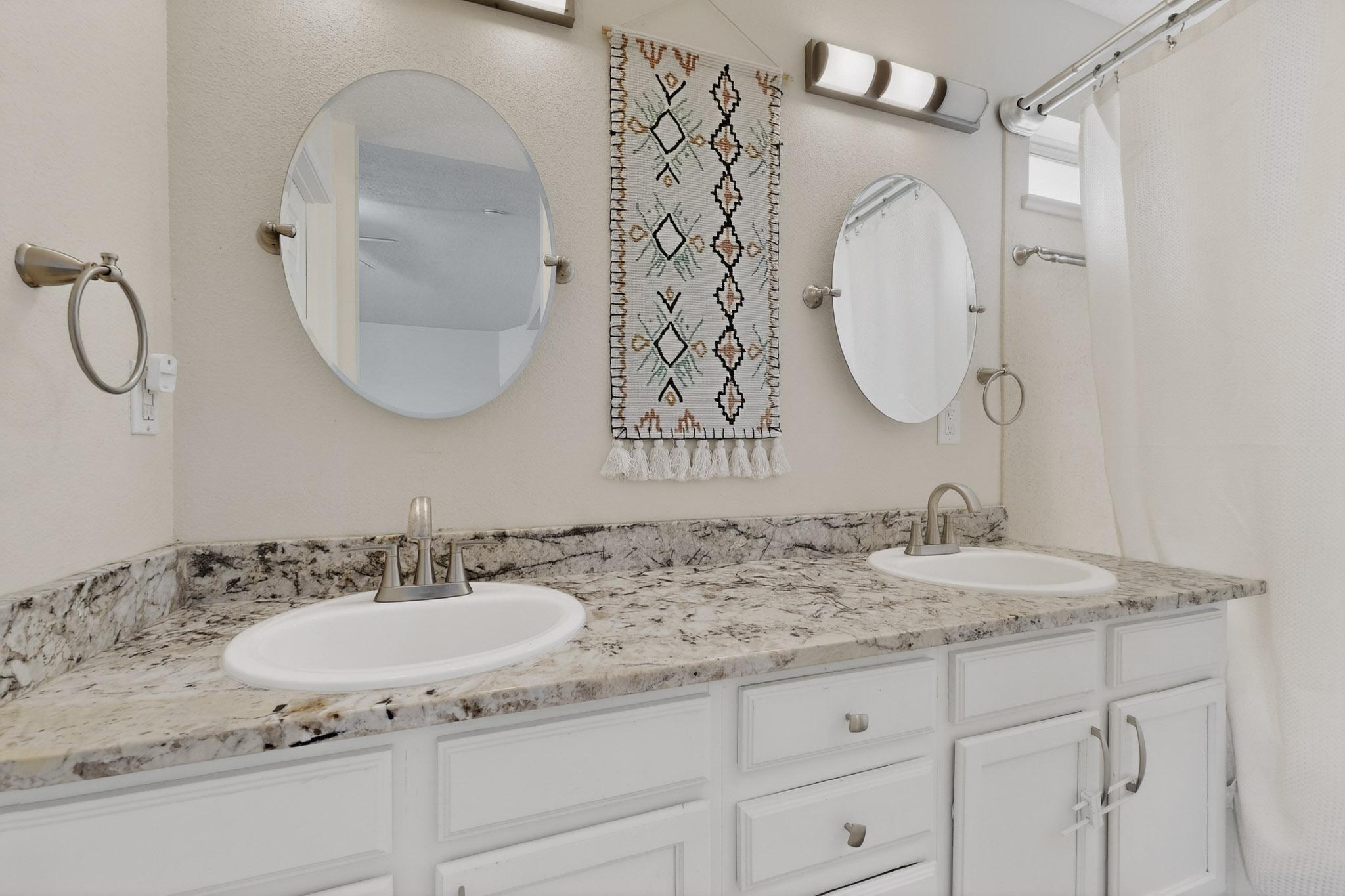 10223 Arroyo Crest Drive NW