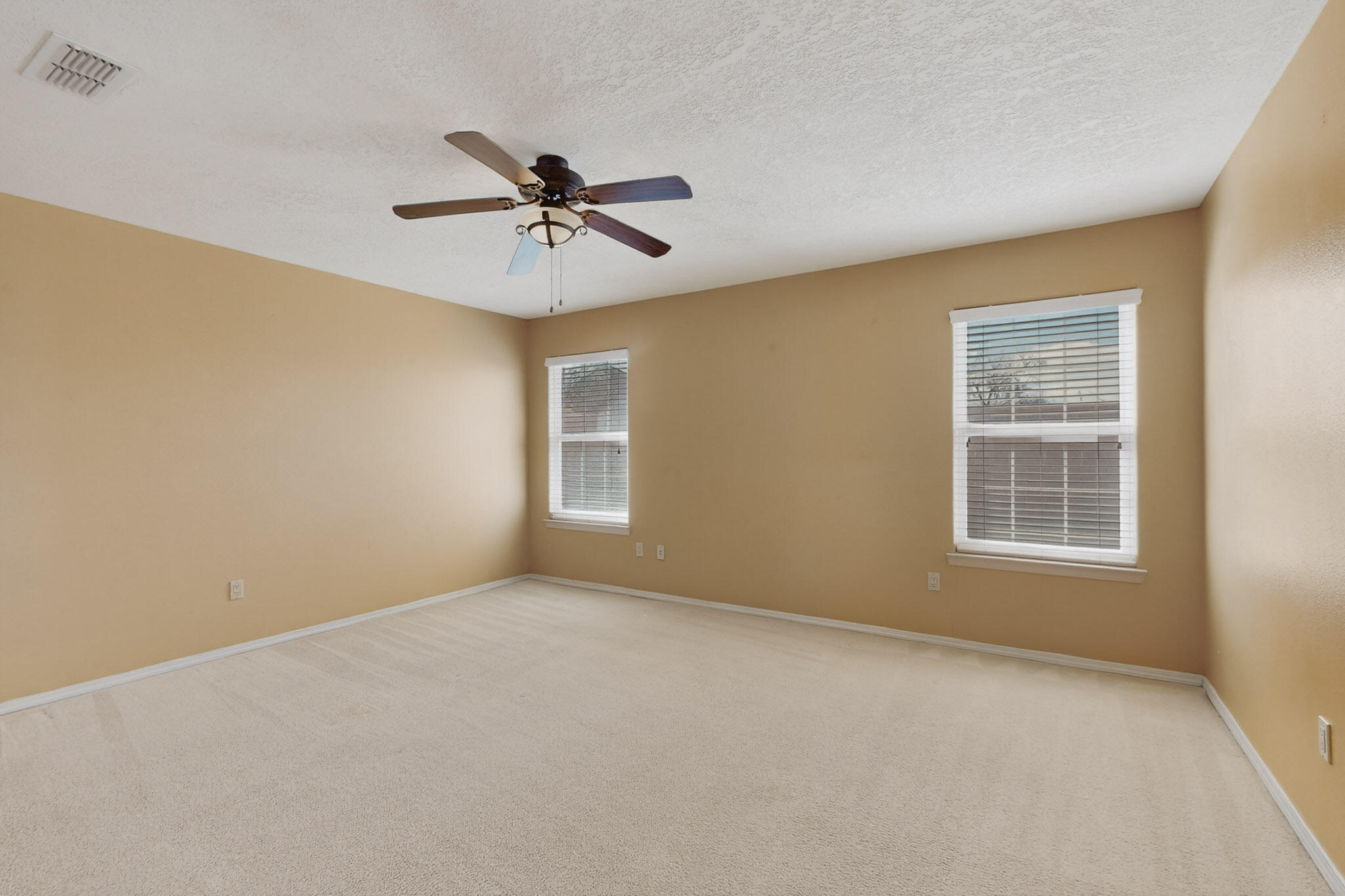 2275 Longhorn Street SW