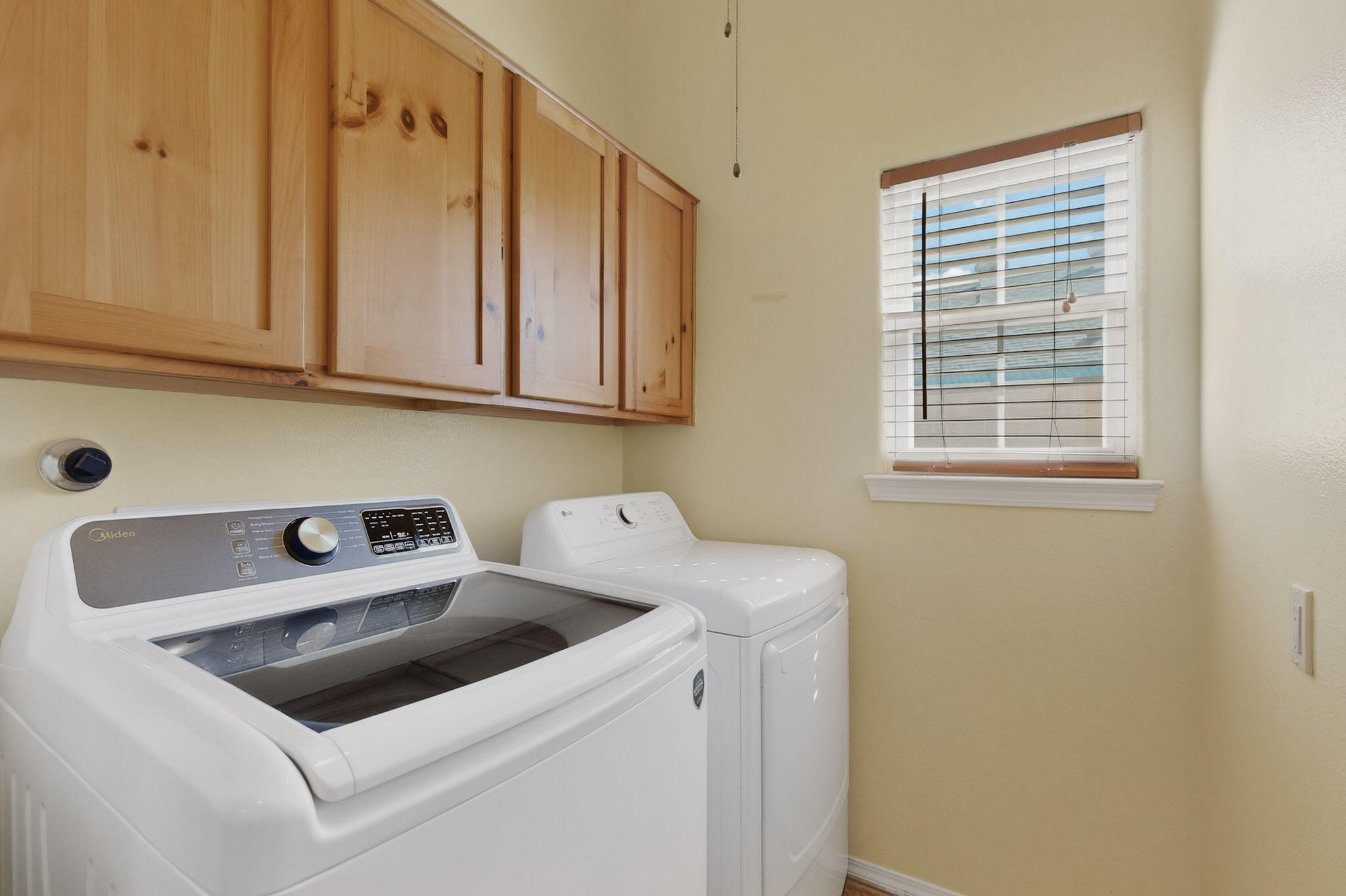 2275 Longhorn Street SW