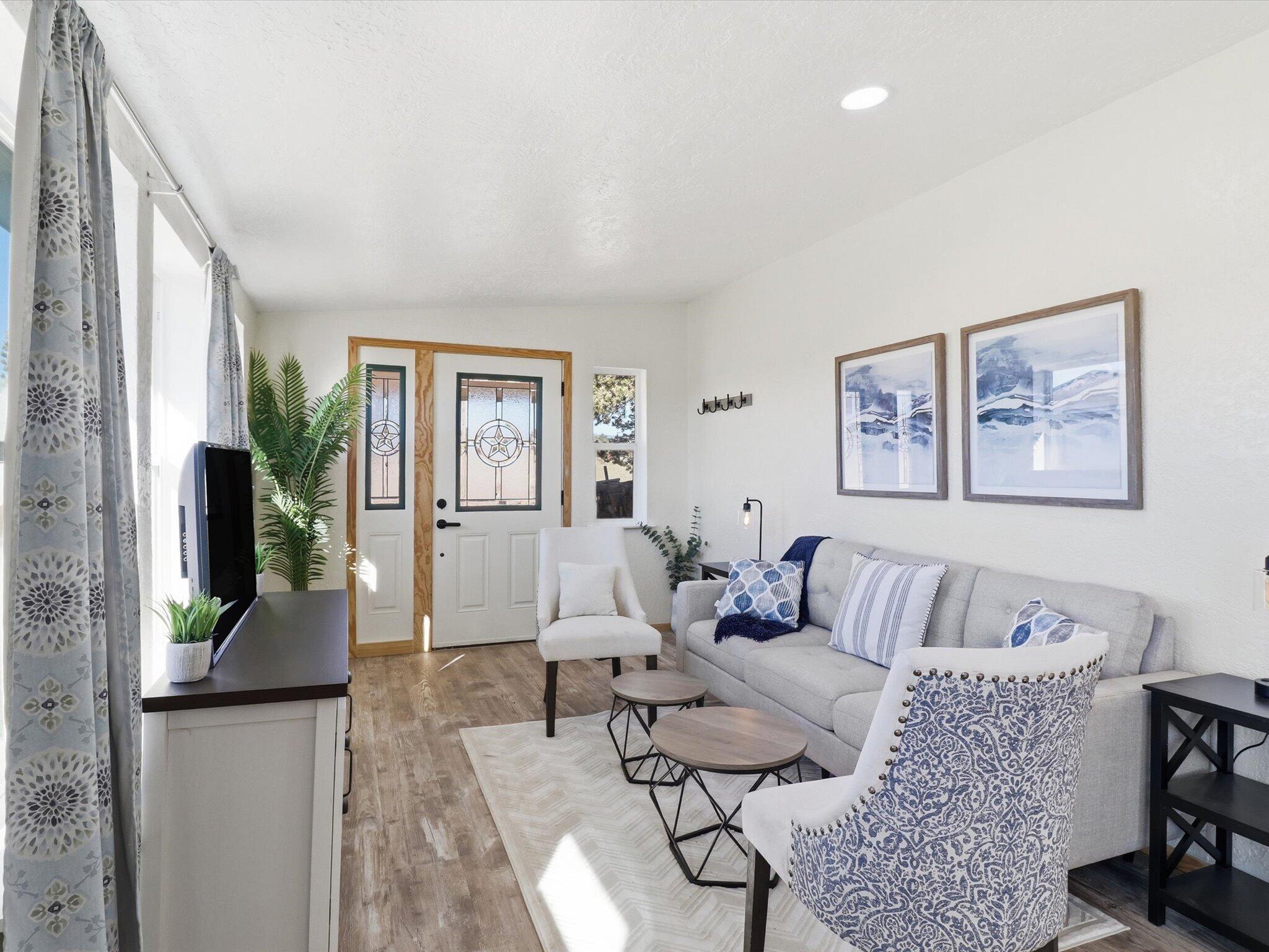 16 Los Chavez Avenue