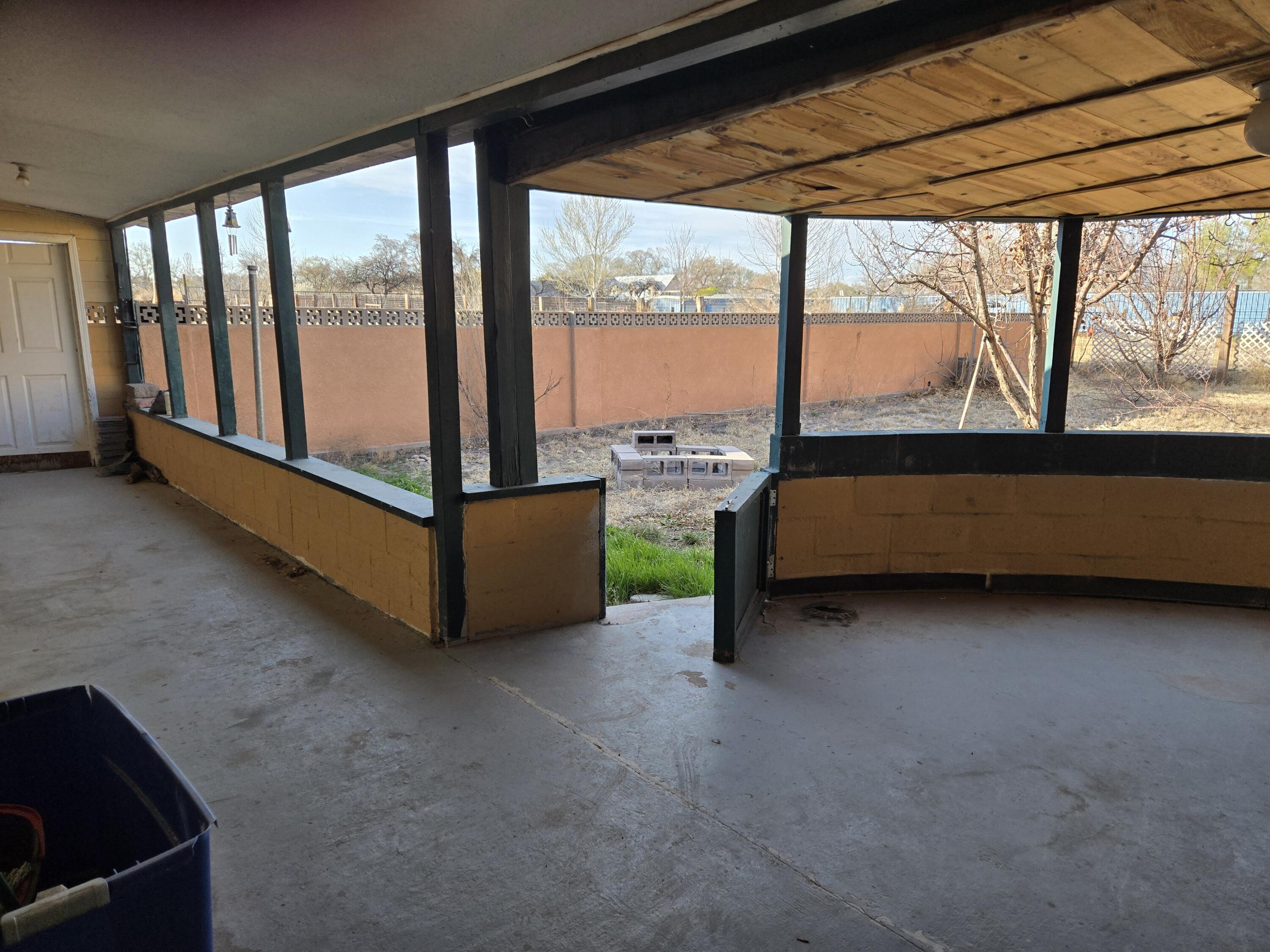 411 N Rubennie Place NW