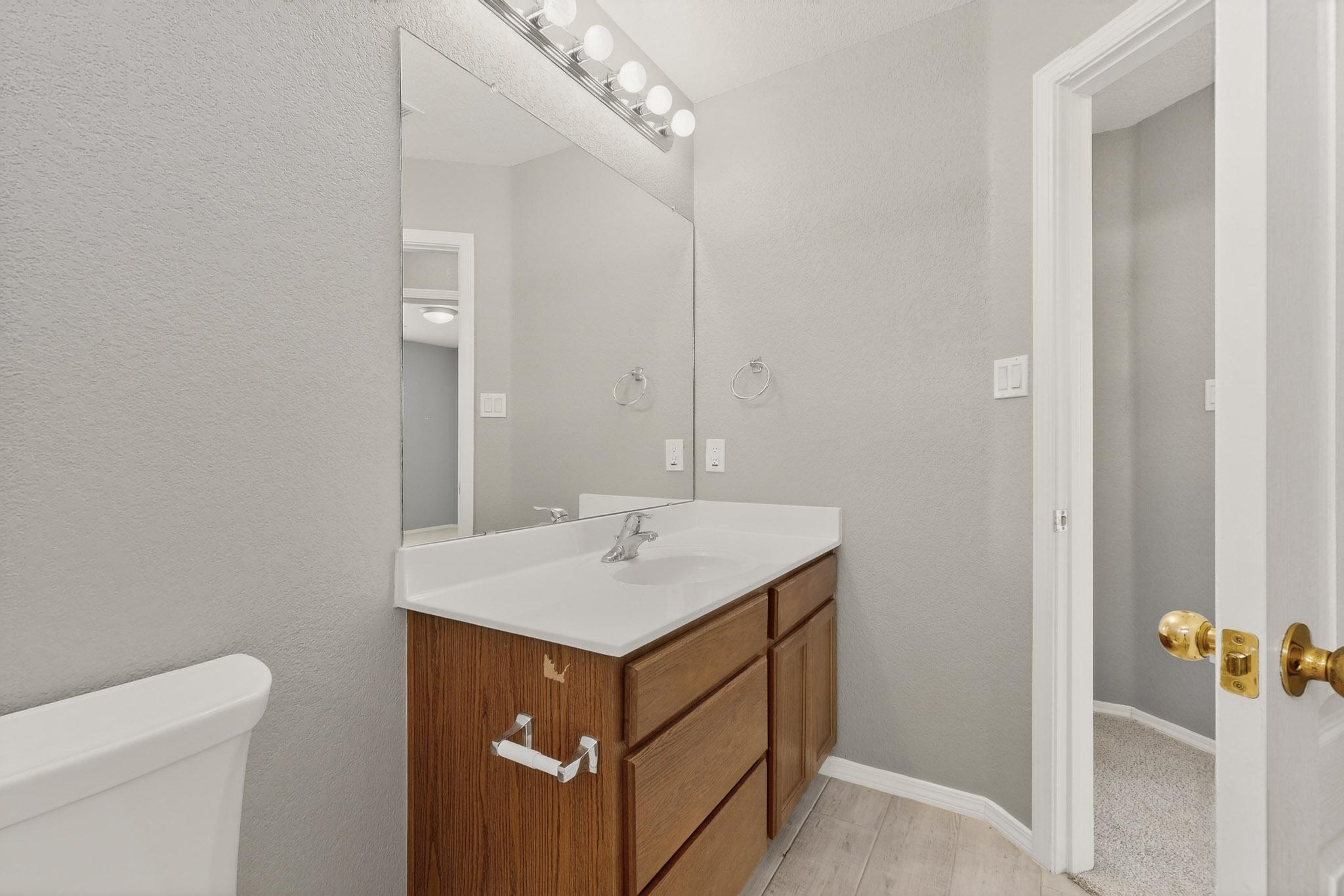 1328 Peppoli Loop SE