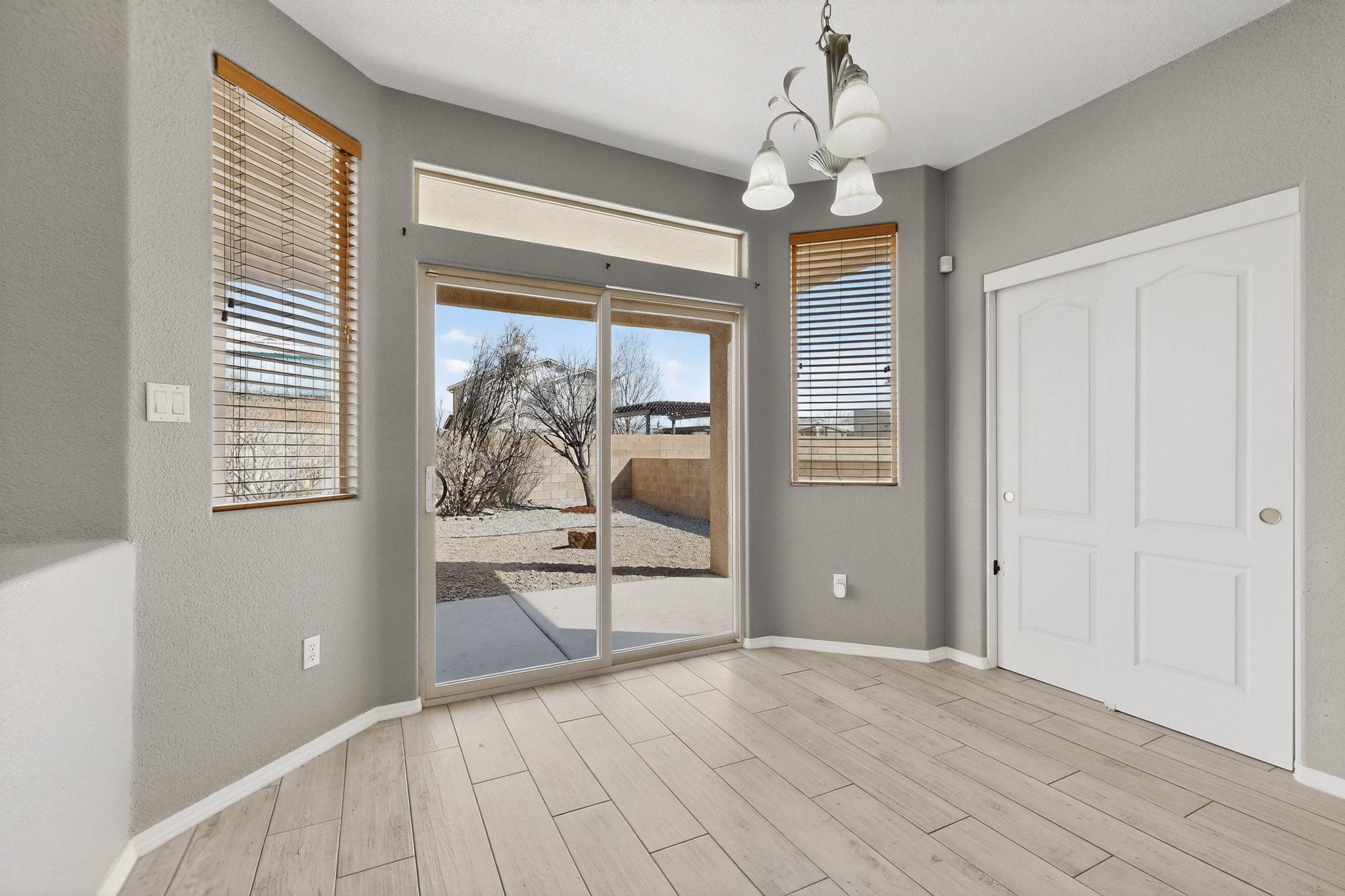 1328 Peppoli Loop SE