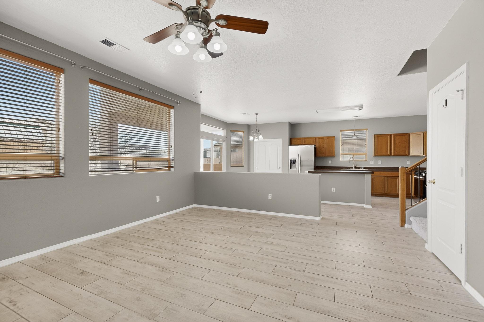 1328 Peppoli Loop SE