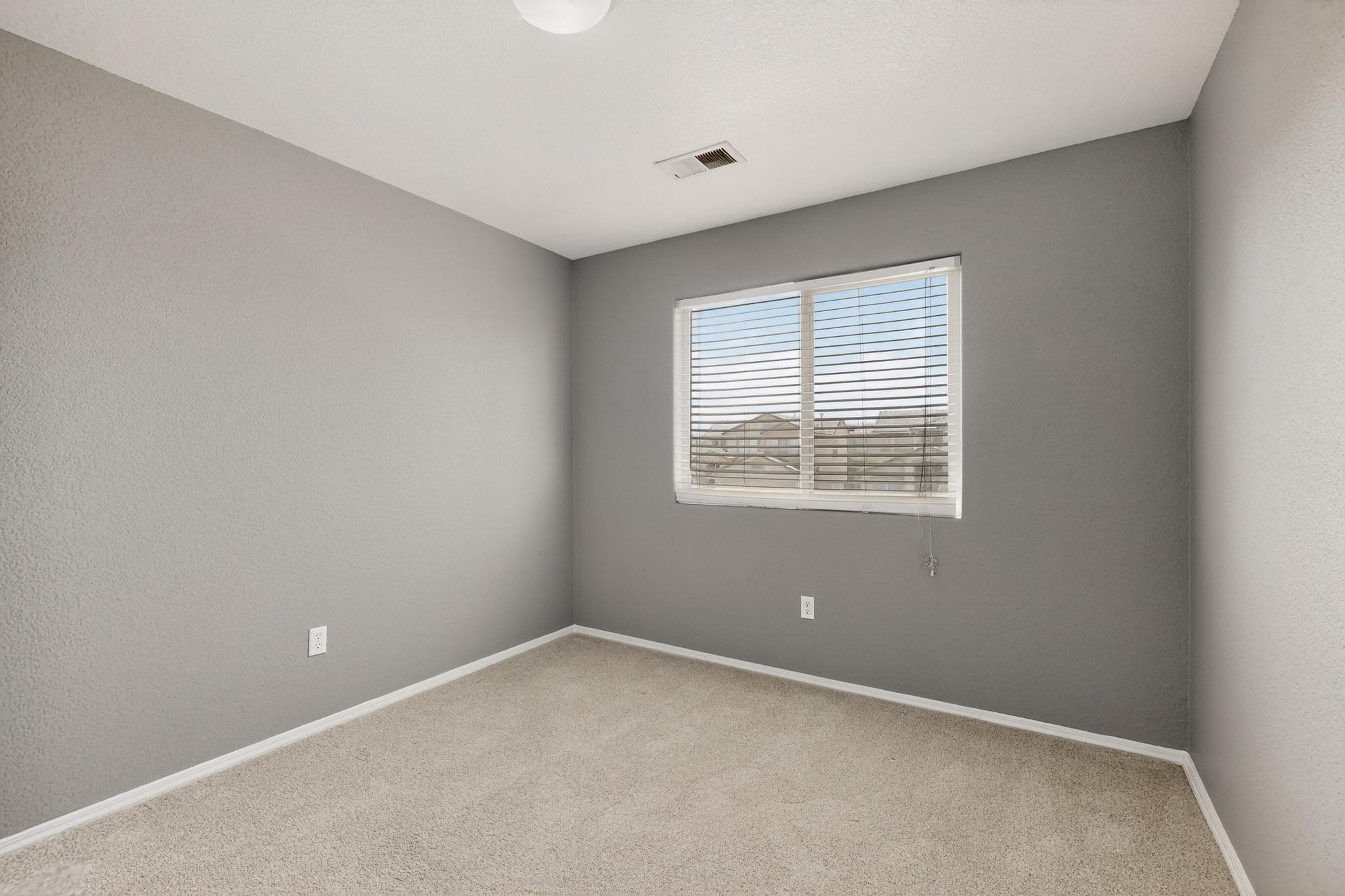 1328 Peppoli Loop SE