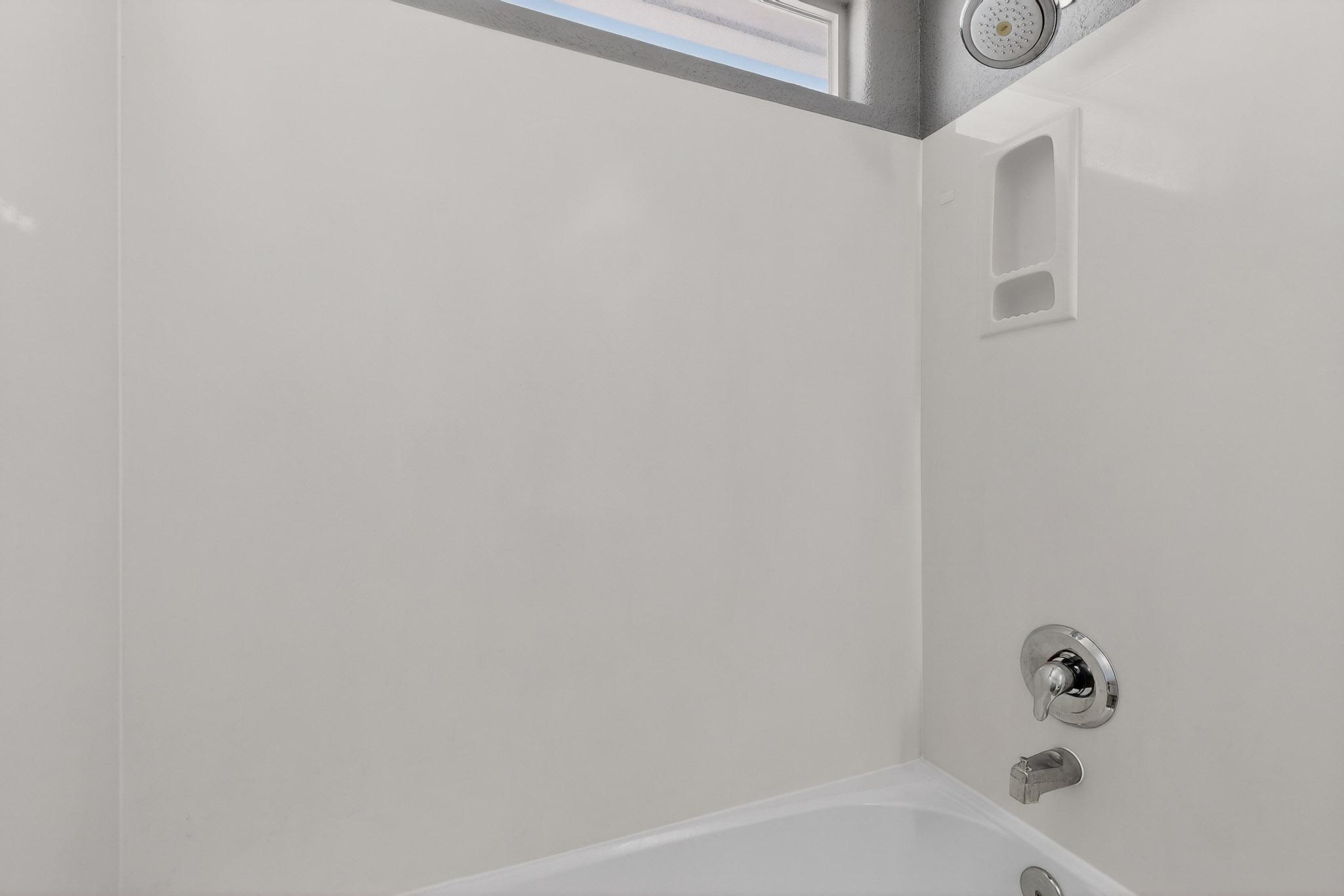 1328 Peppoli Loop SE