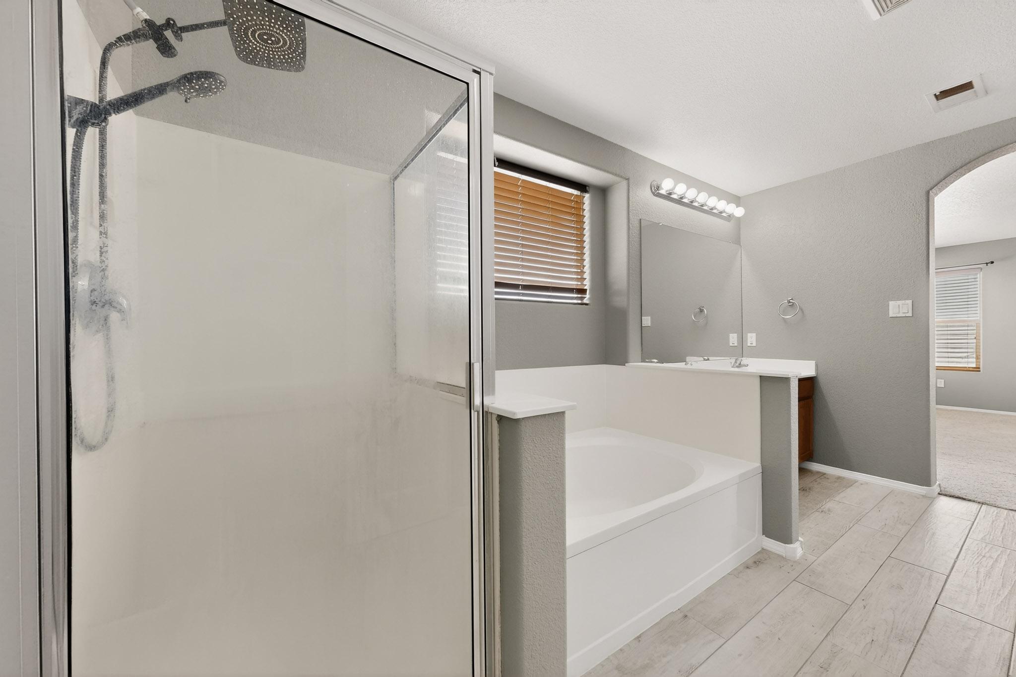 1328 Peppoli Loop SE