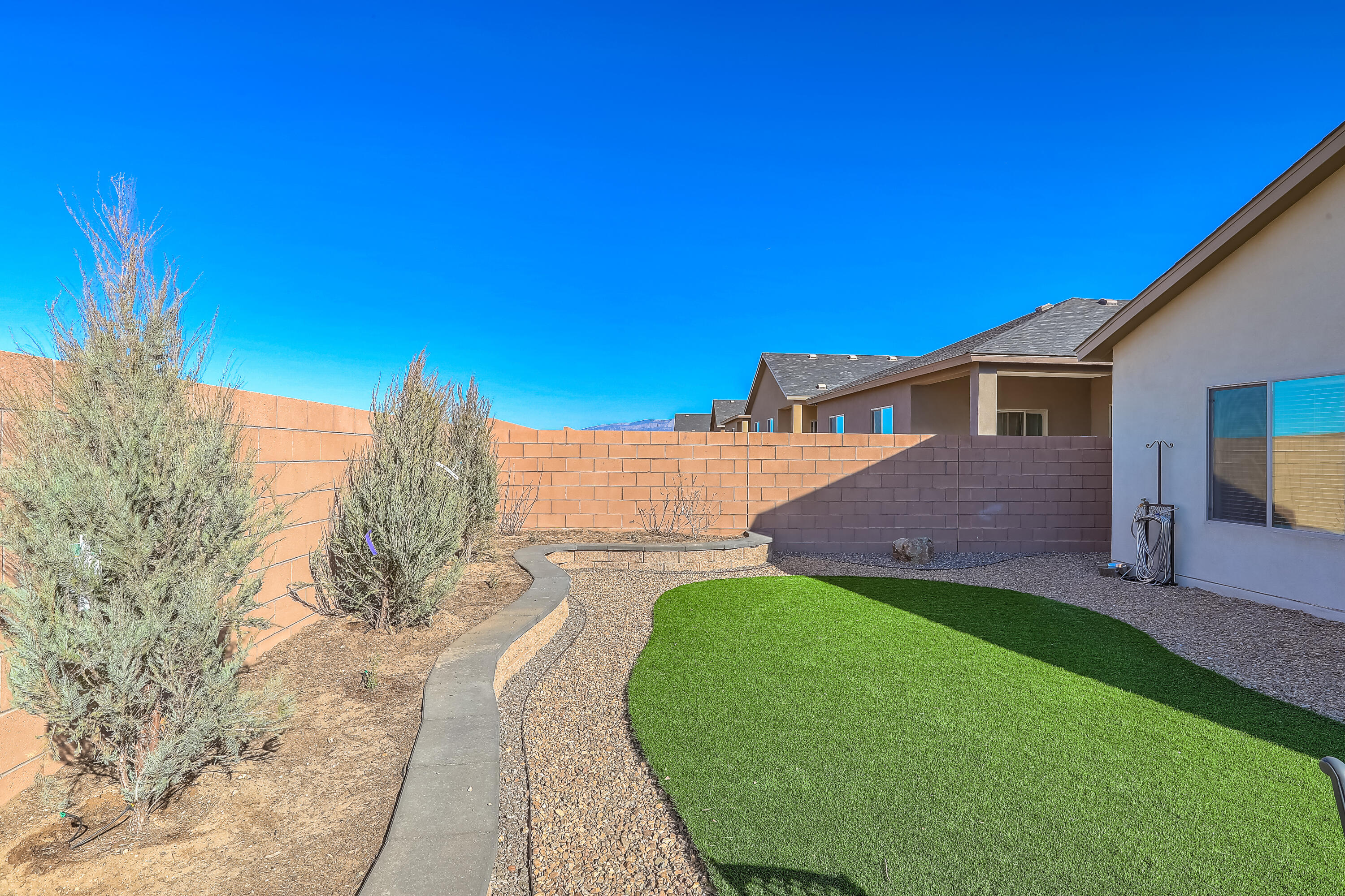 233 Spectrum Avenue SW