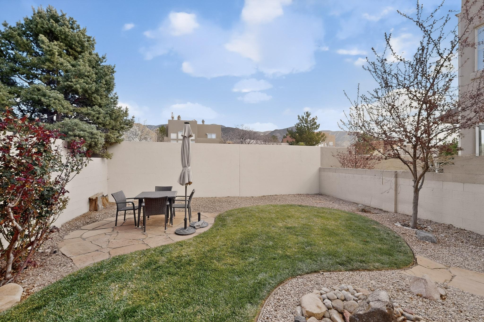 6232 Silverlace Trail NE