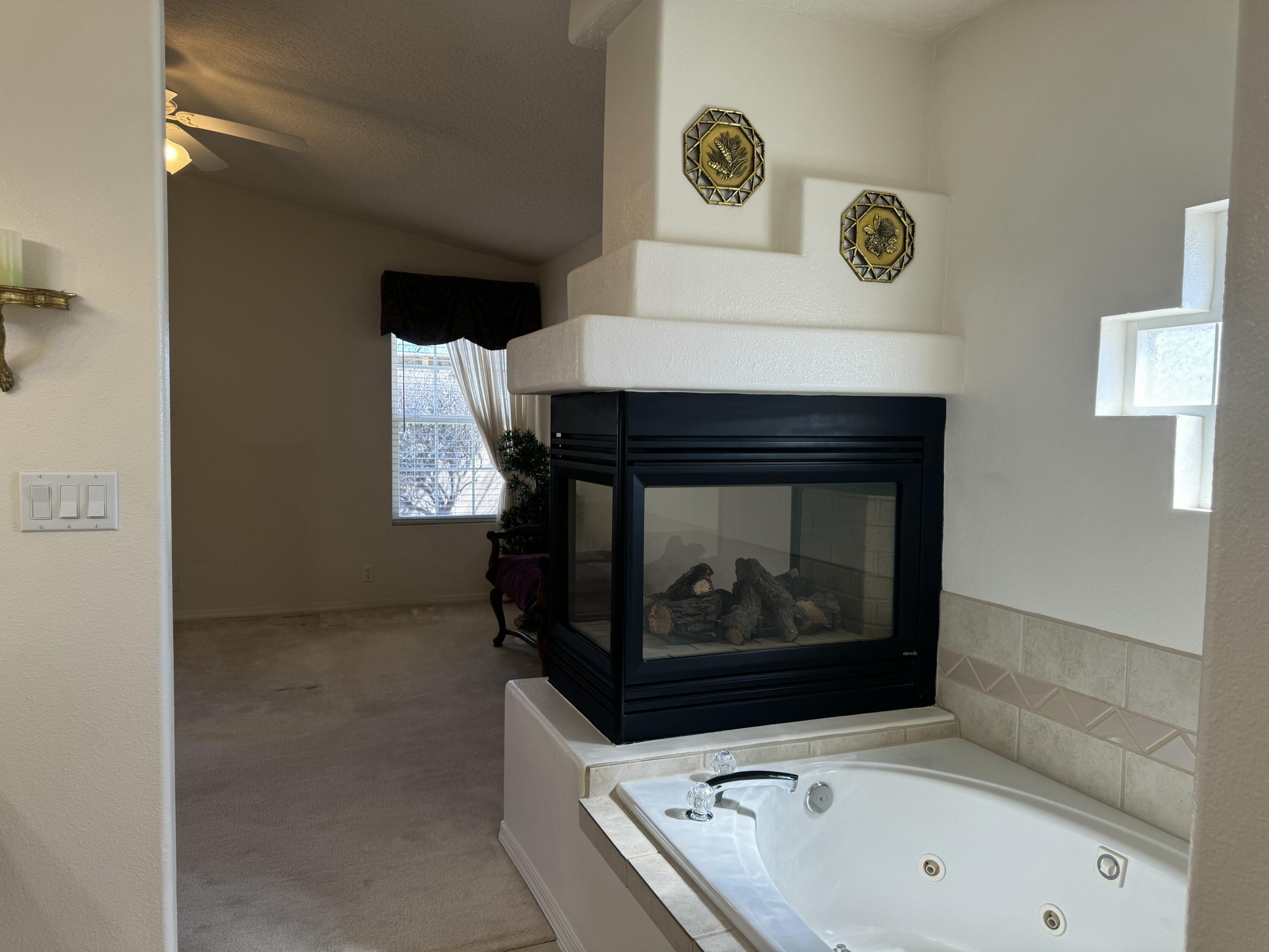 10300 Docena Place NW