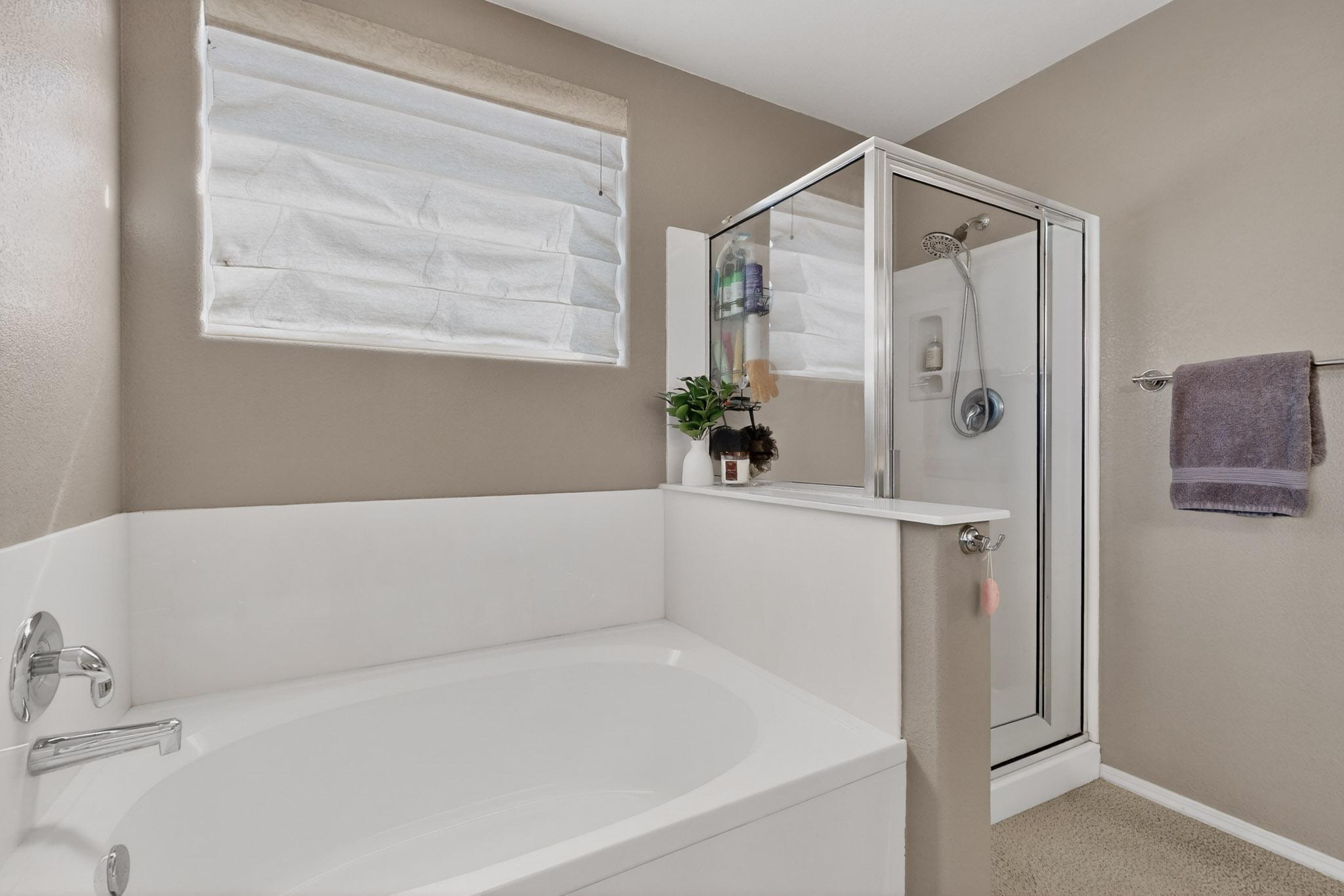 10434 Cantacielo Drive NW