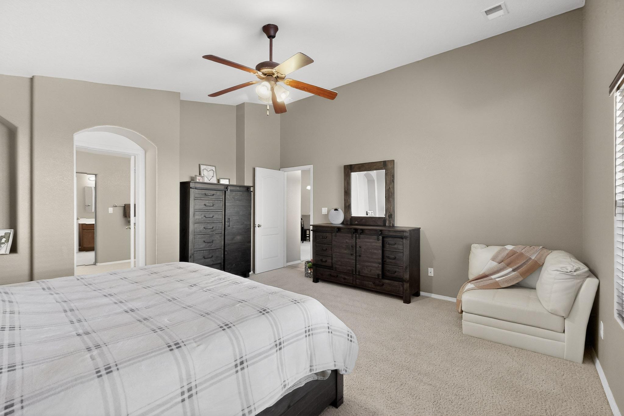 10434 Cantacielo Drive NW