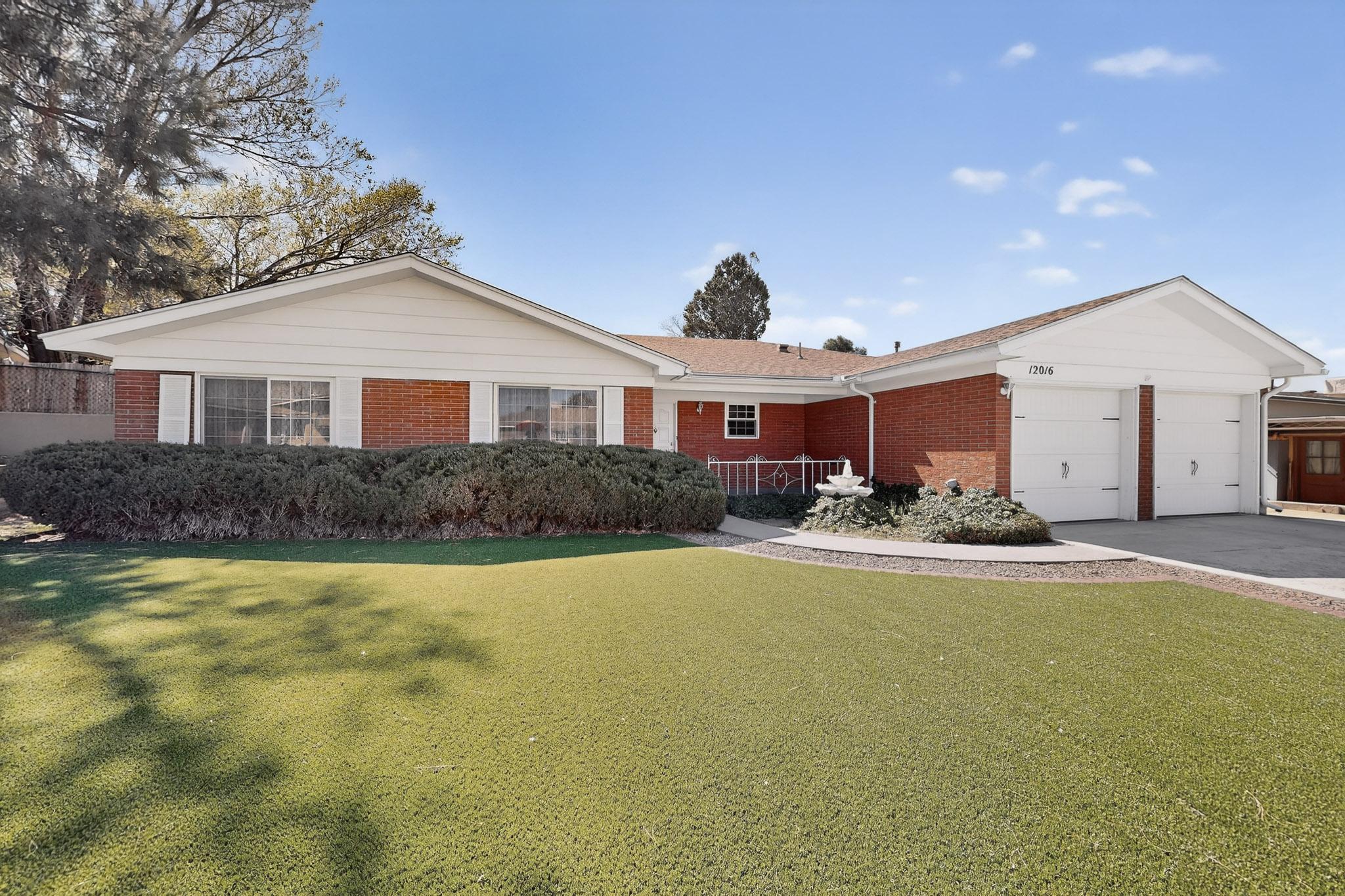 12016 Donna Court NE
