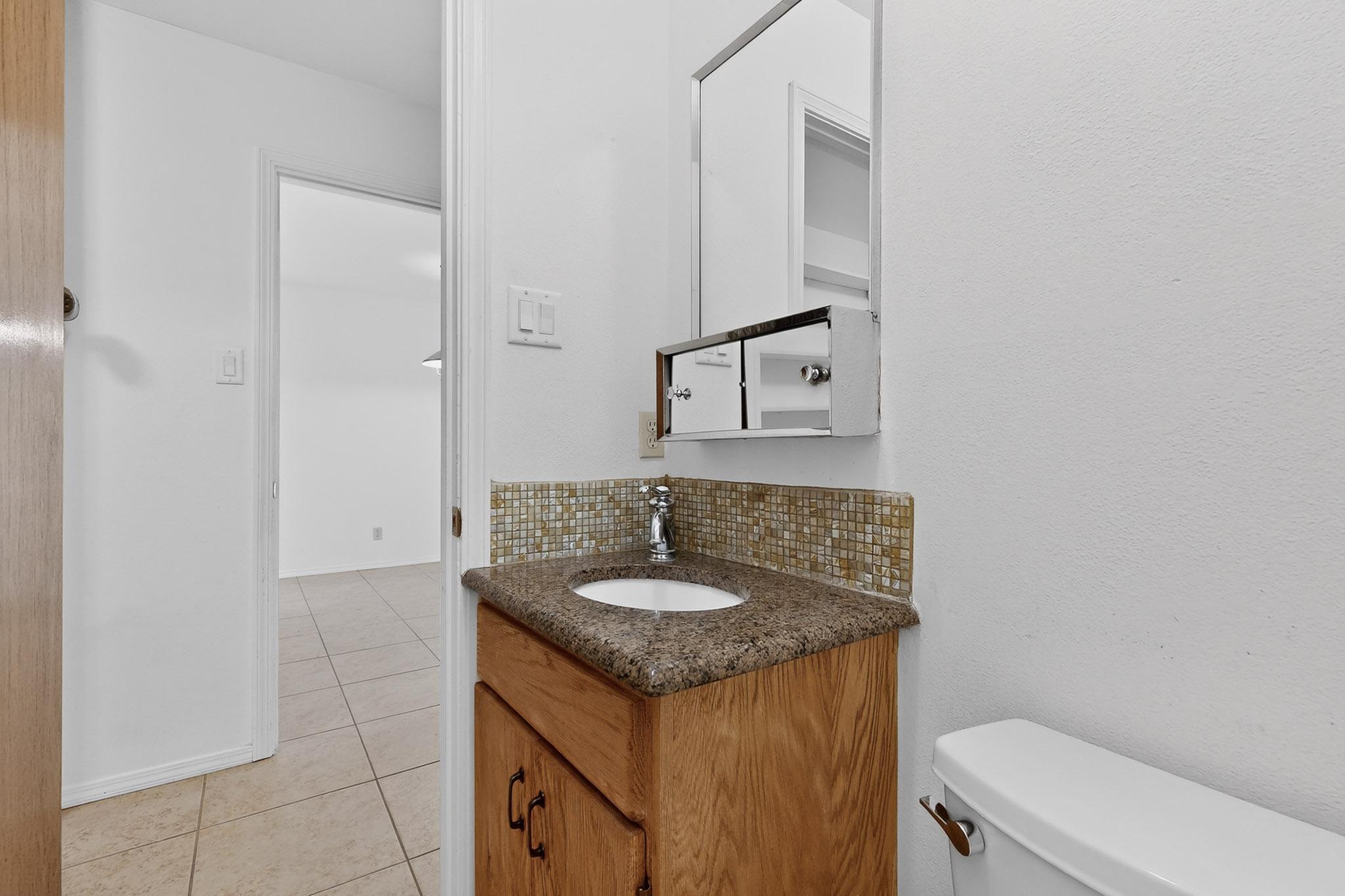 12016 Donna Court NE