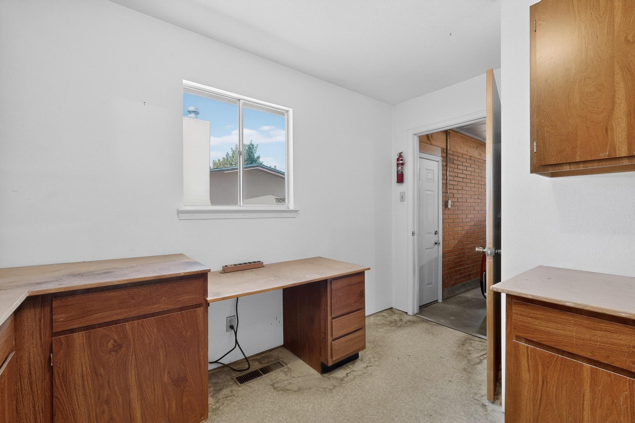 12016 Donna Court NE