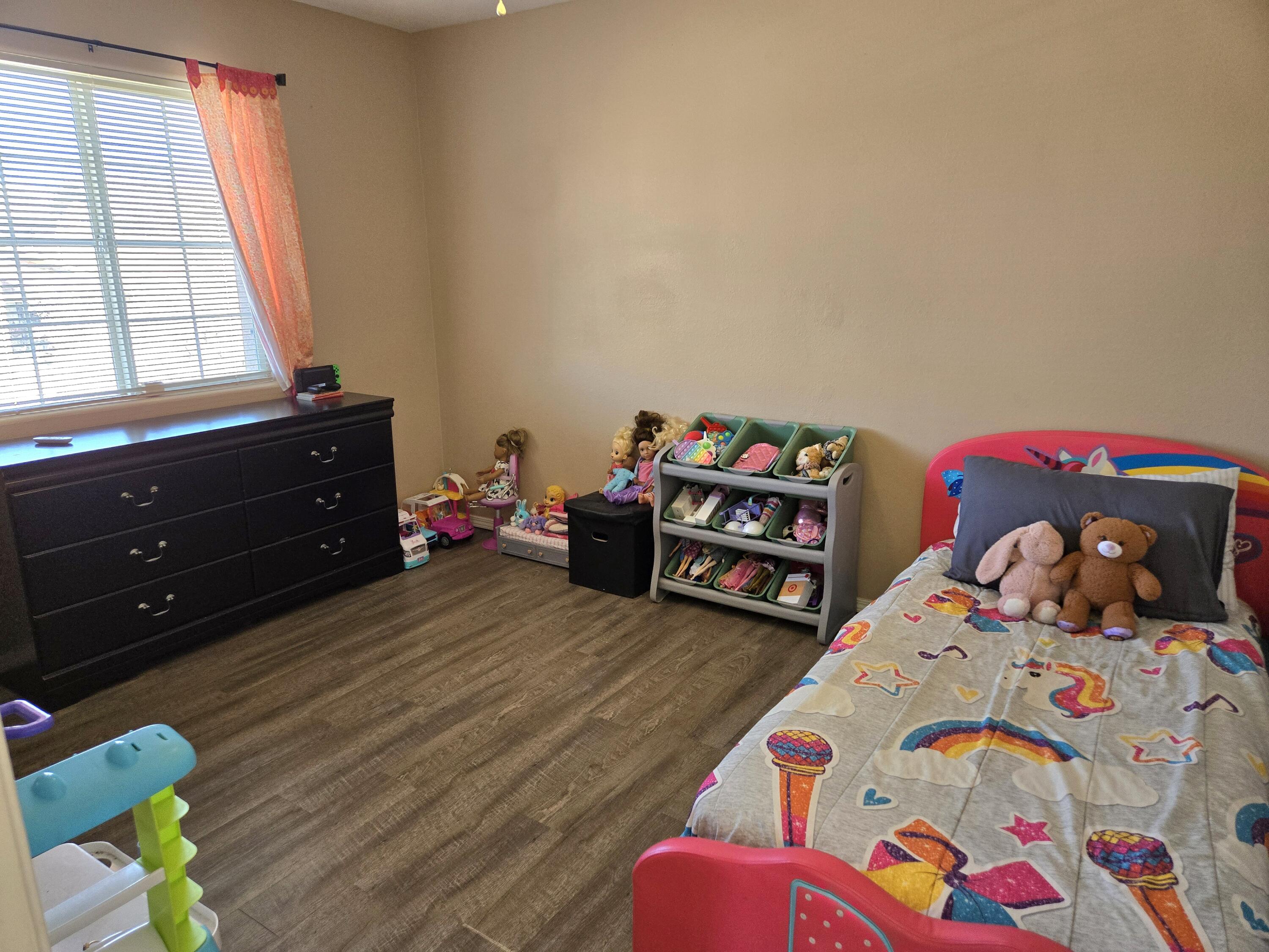 1622 Costilla Road NE