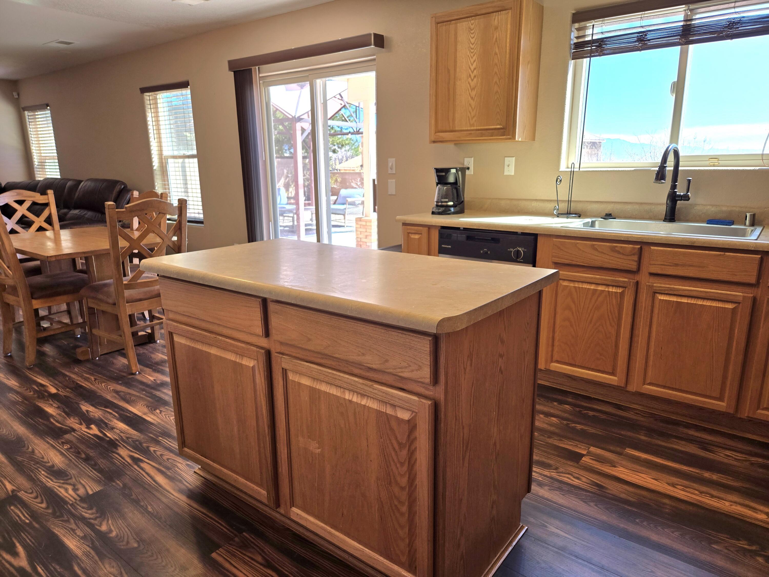 1622 Costilla Road NE