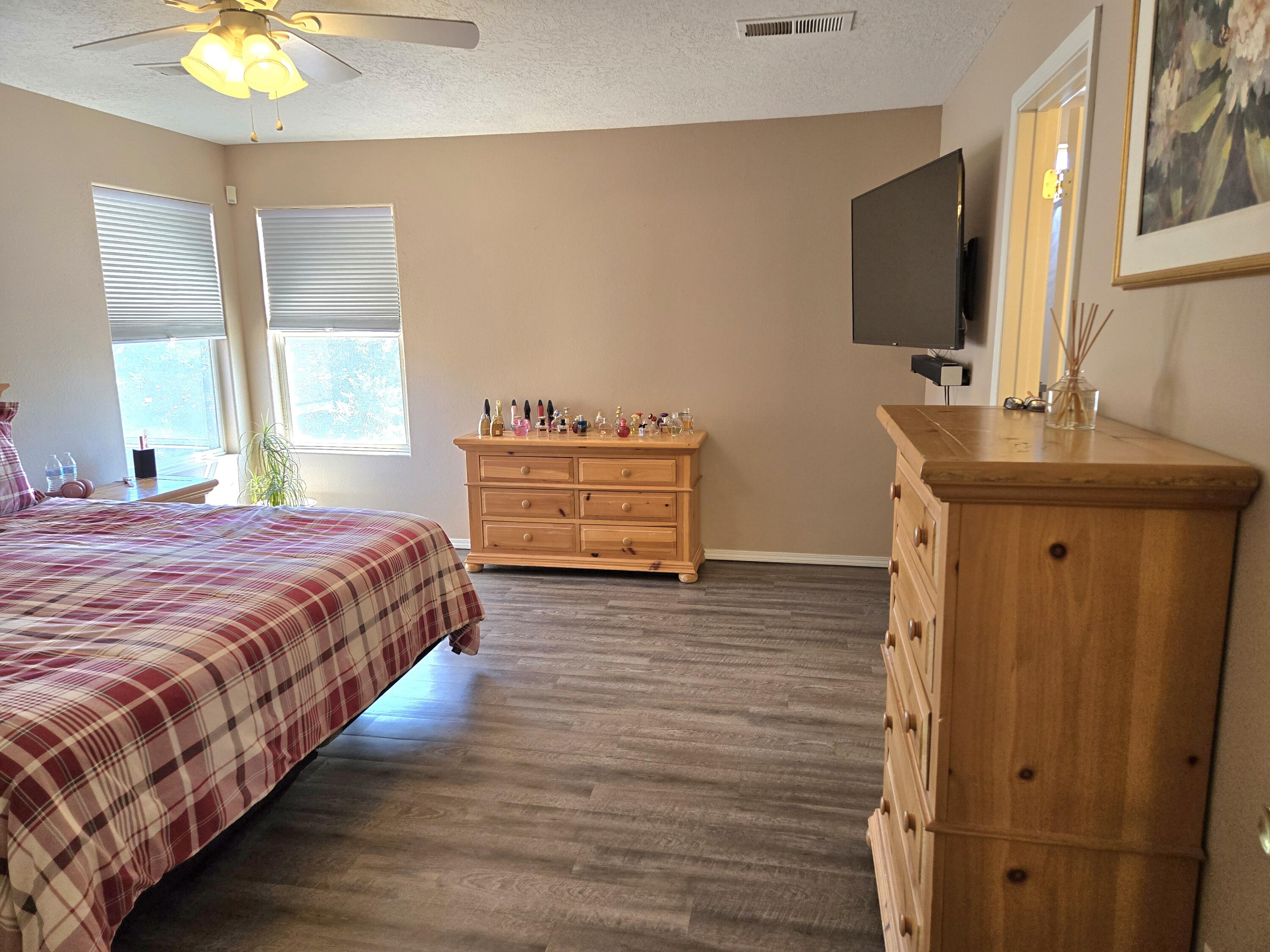 1622 Costilla Road NE