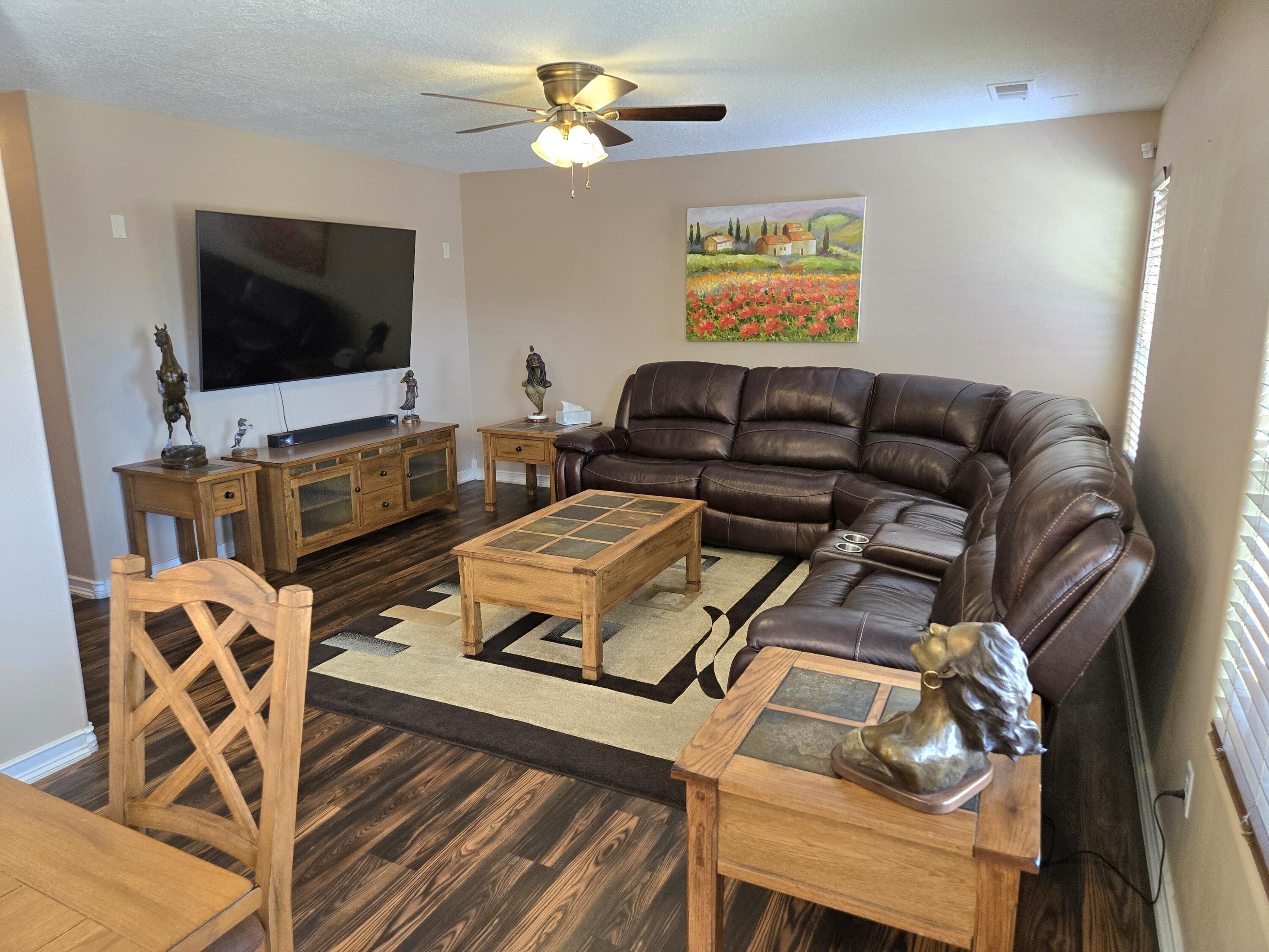 1622 Costilla Road NE