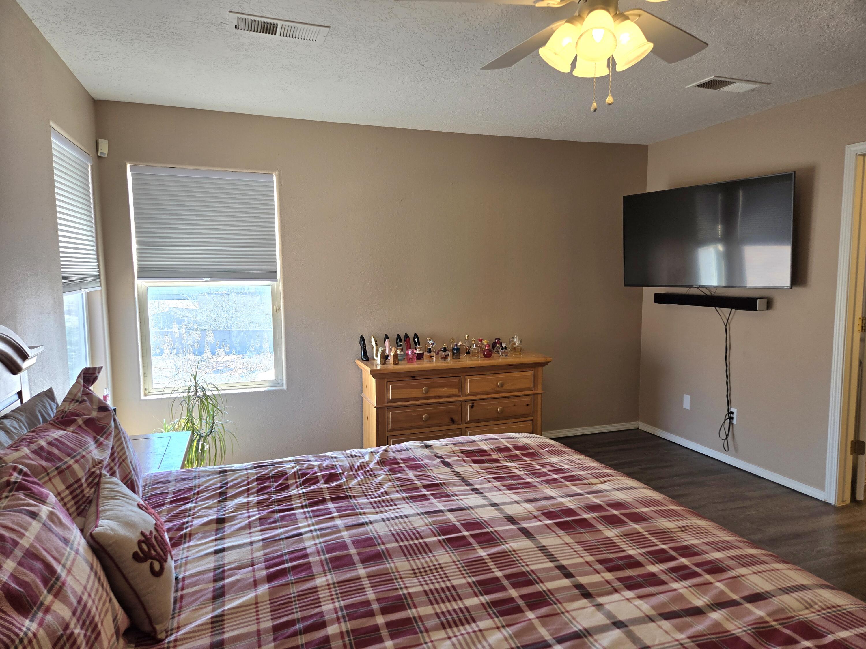 1622 Costilla Road NE