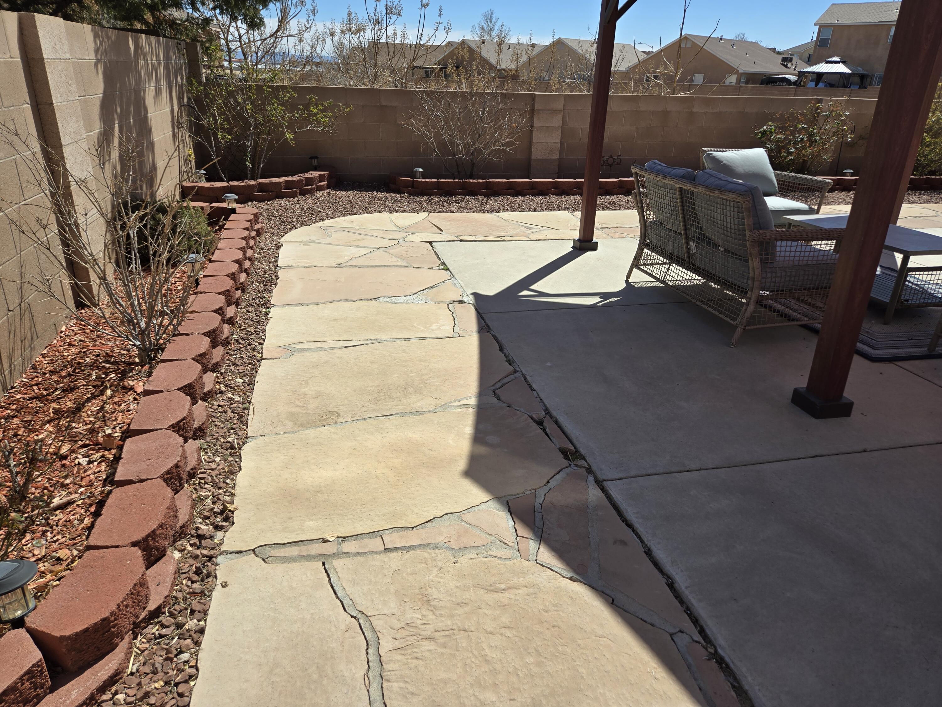 1622 Costilla Road NE