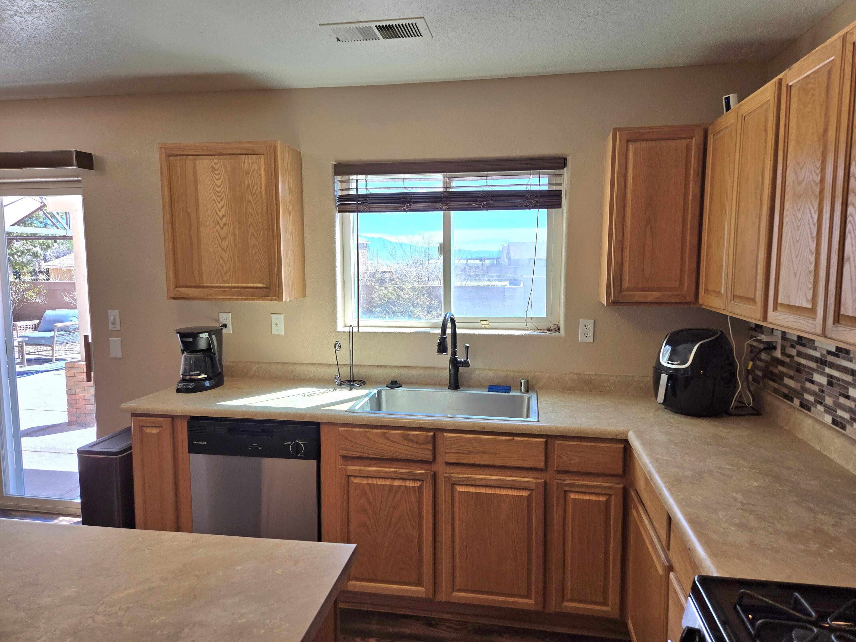 1622 Costilla Road NE