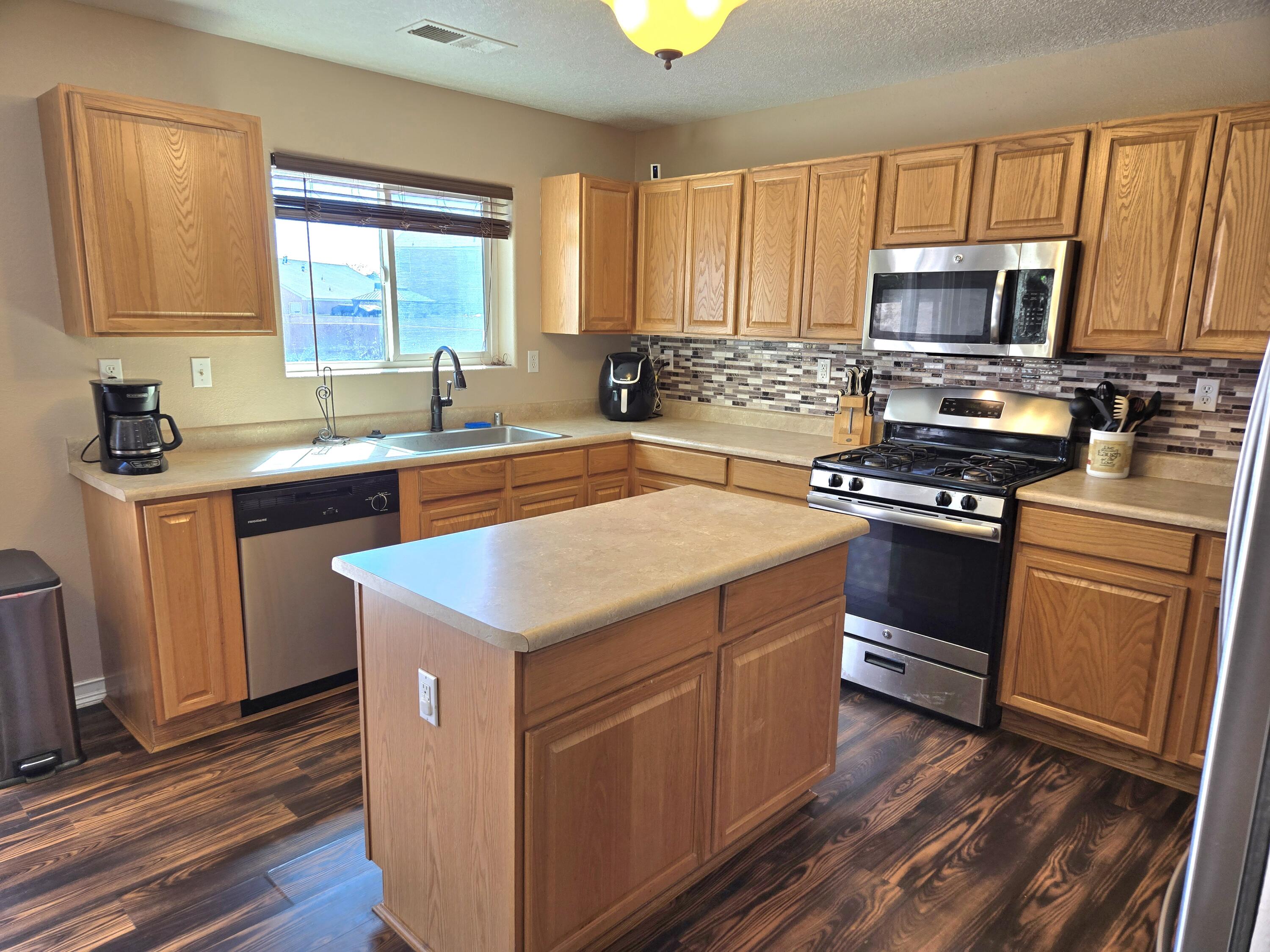 1622 Costilla Road NE