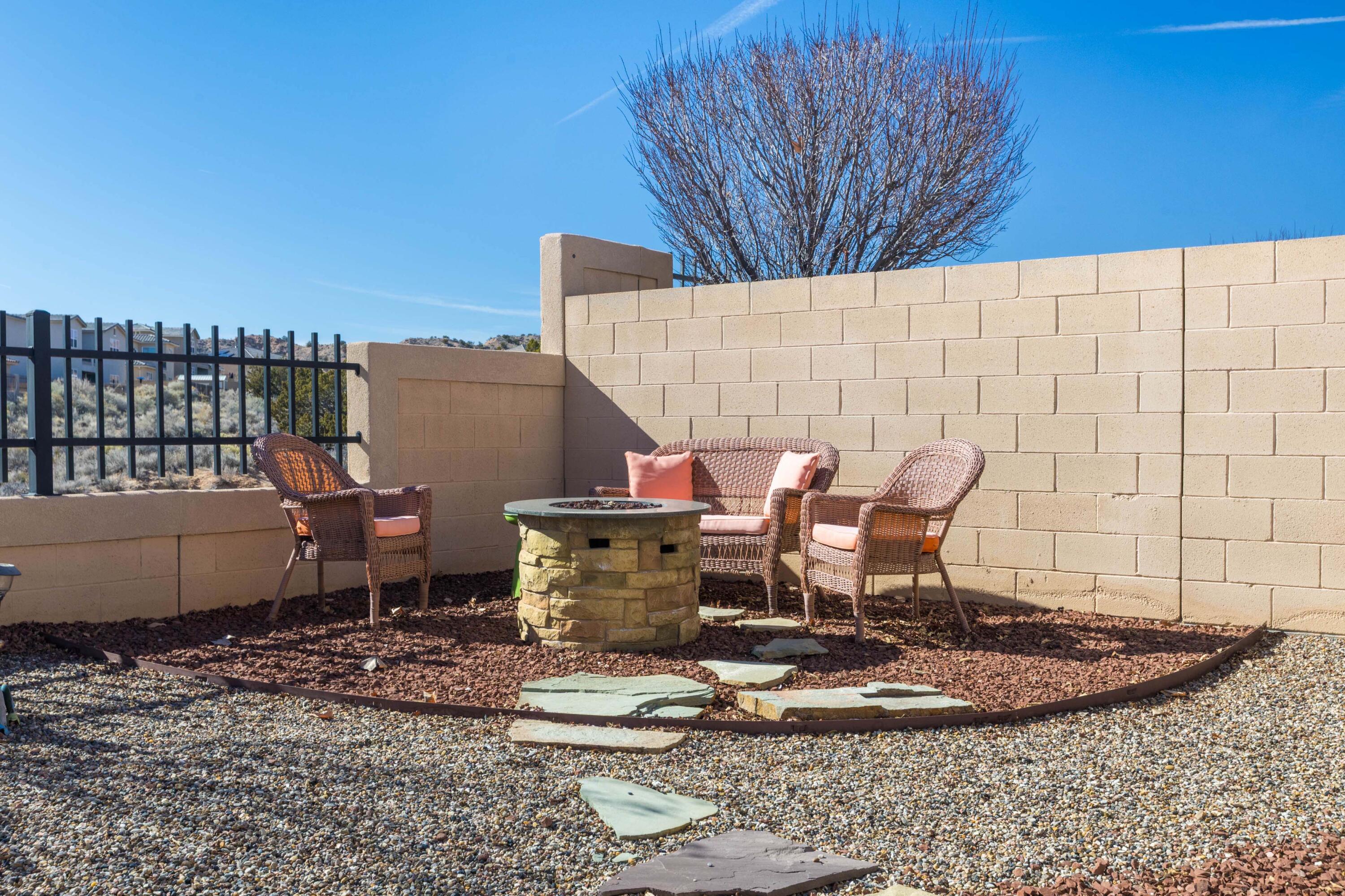 2635 Vista Manzano Loop NE