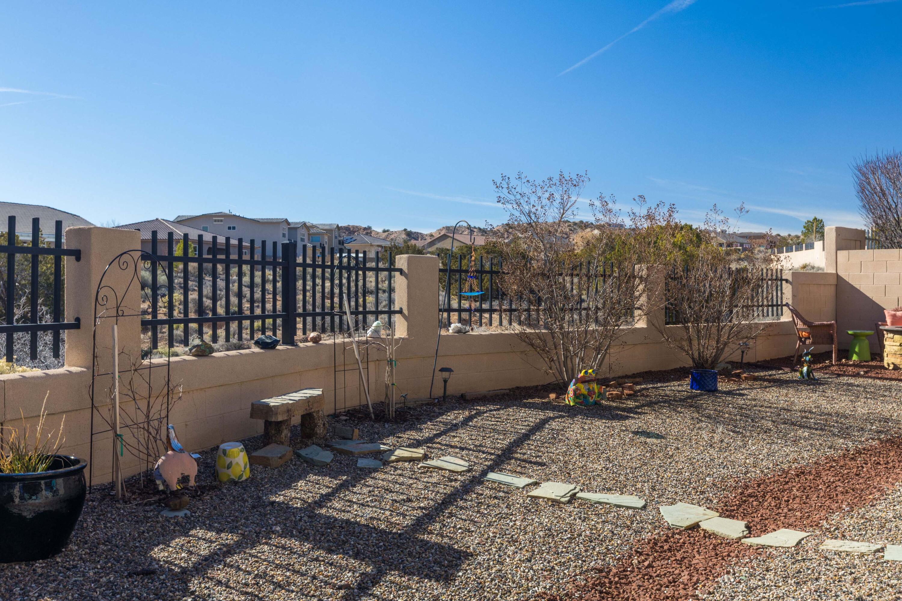 2635 Vista Manzano Loop NE