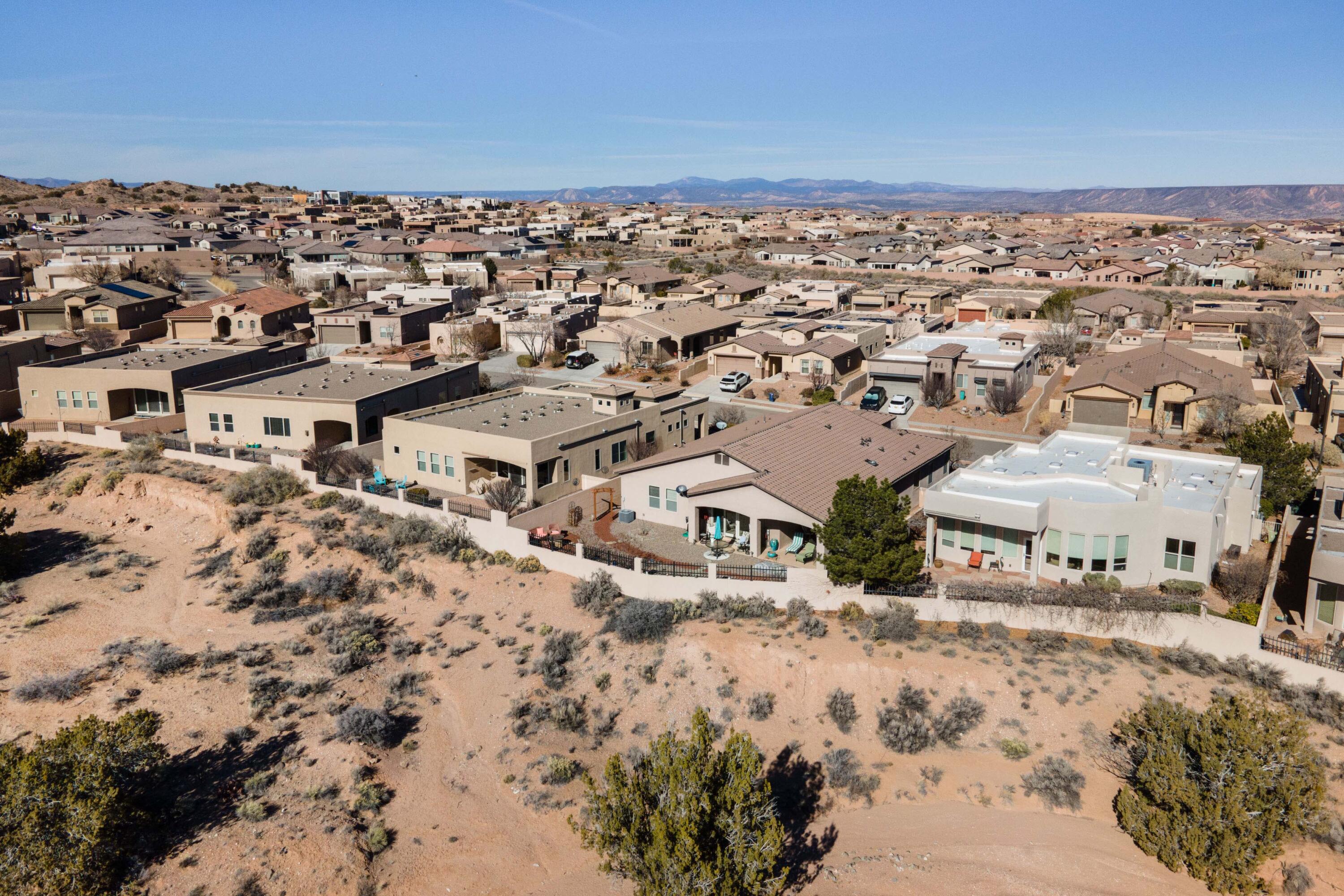 2635 Vista Manzano Loop NE