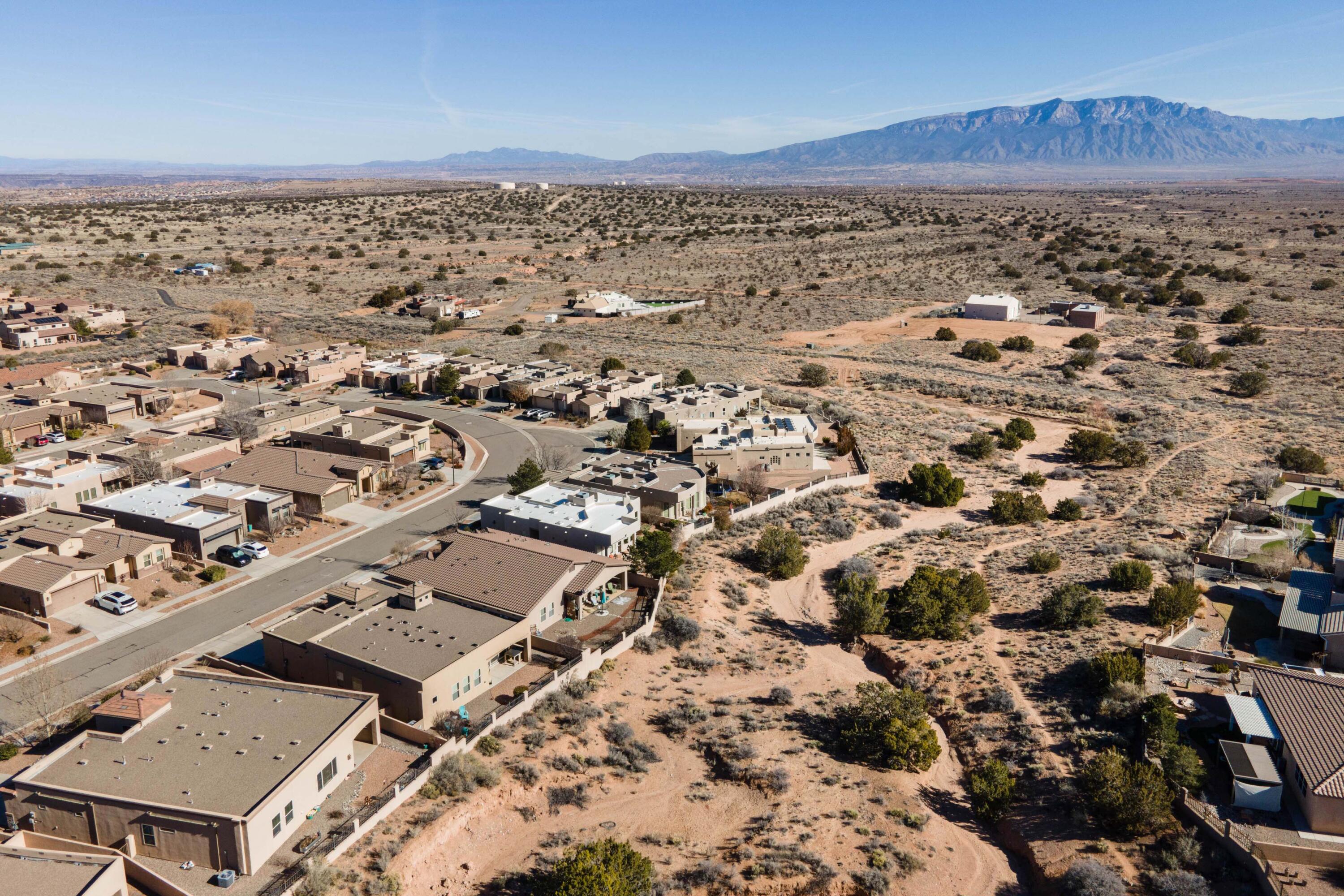 2635 Vista Manzano Loop NE