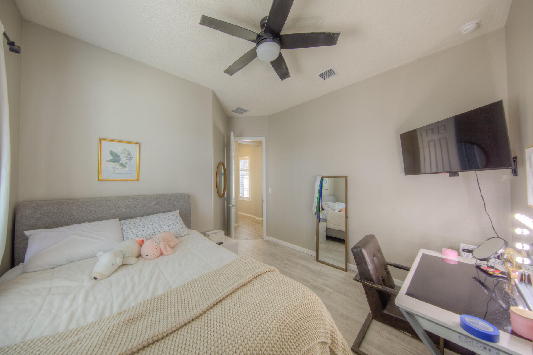 4014 Plaza Colina Lane NE