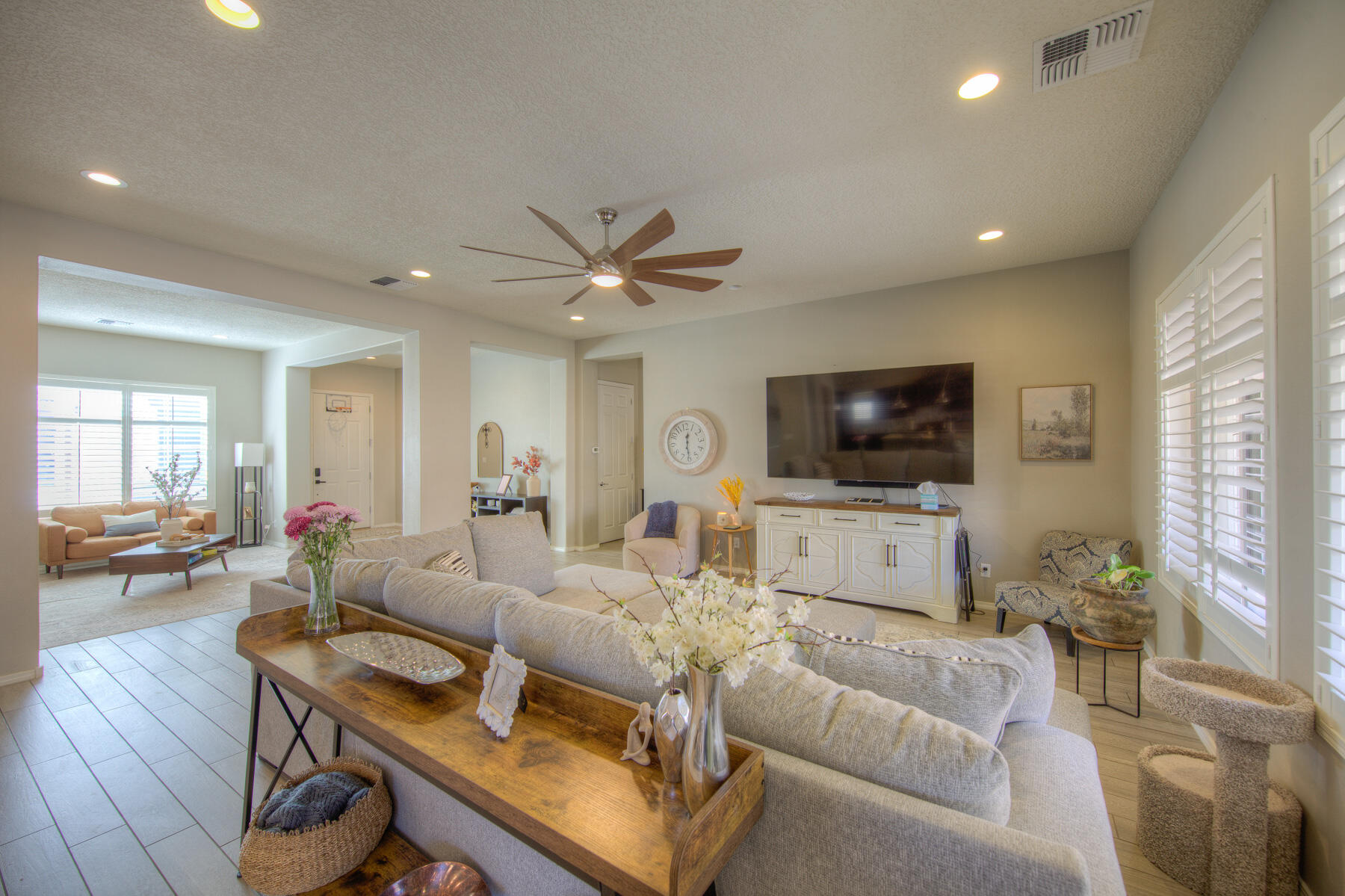 4014 Plaza Colina Lane NE