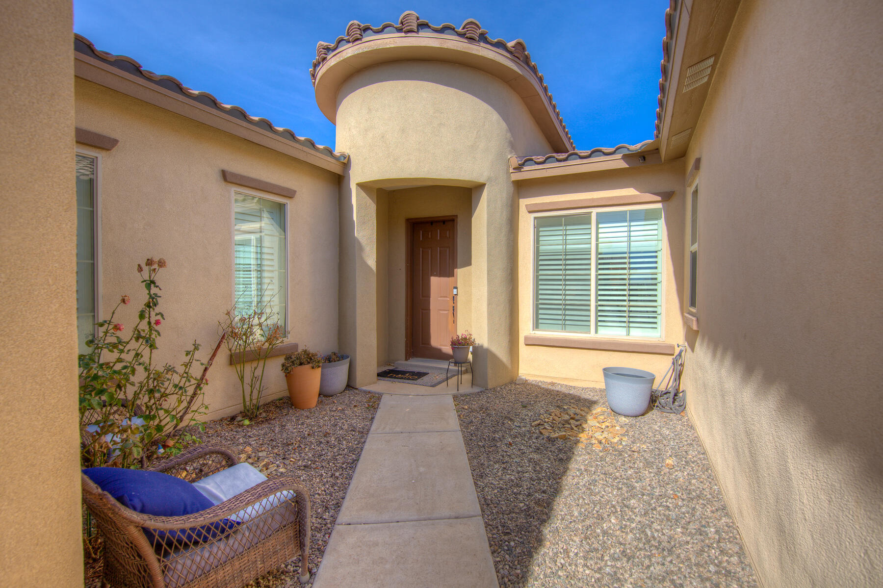 4014 Plaza Colina Lane NE