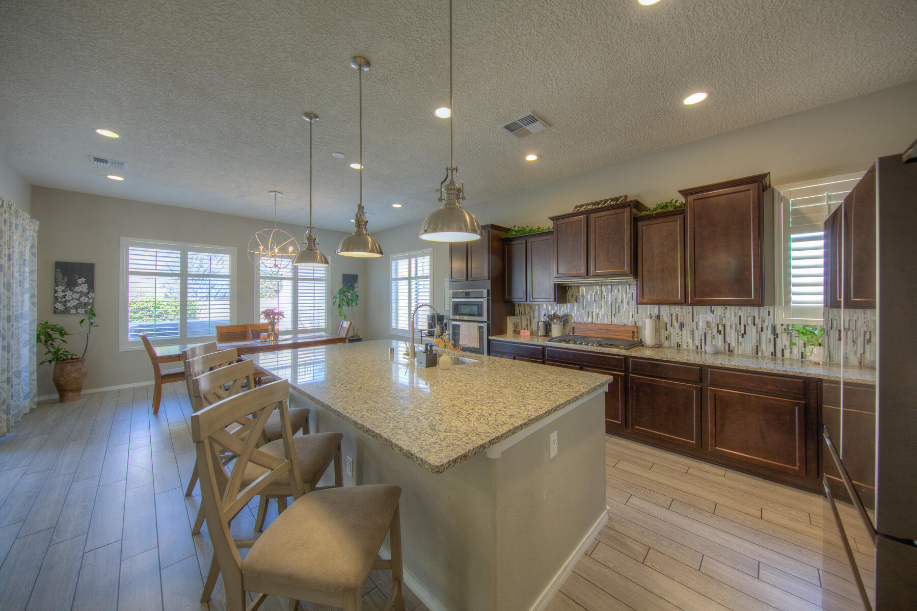 4014 Plaza Colina Lane NE