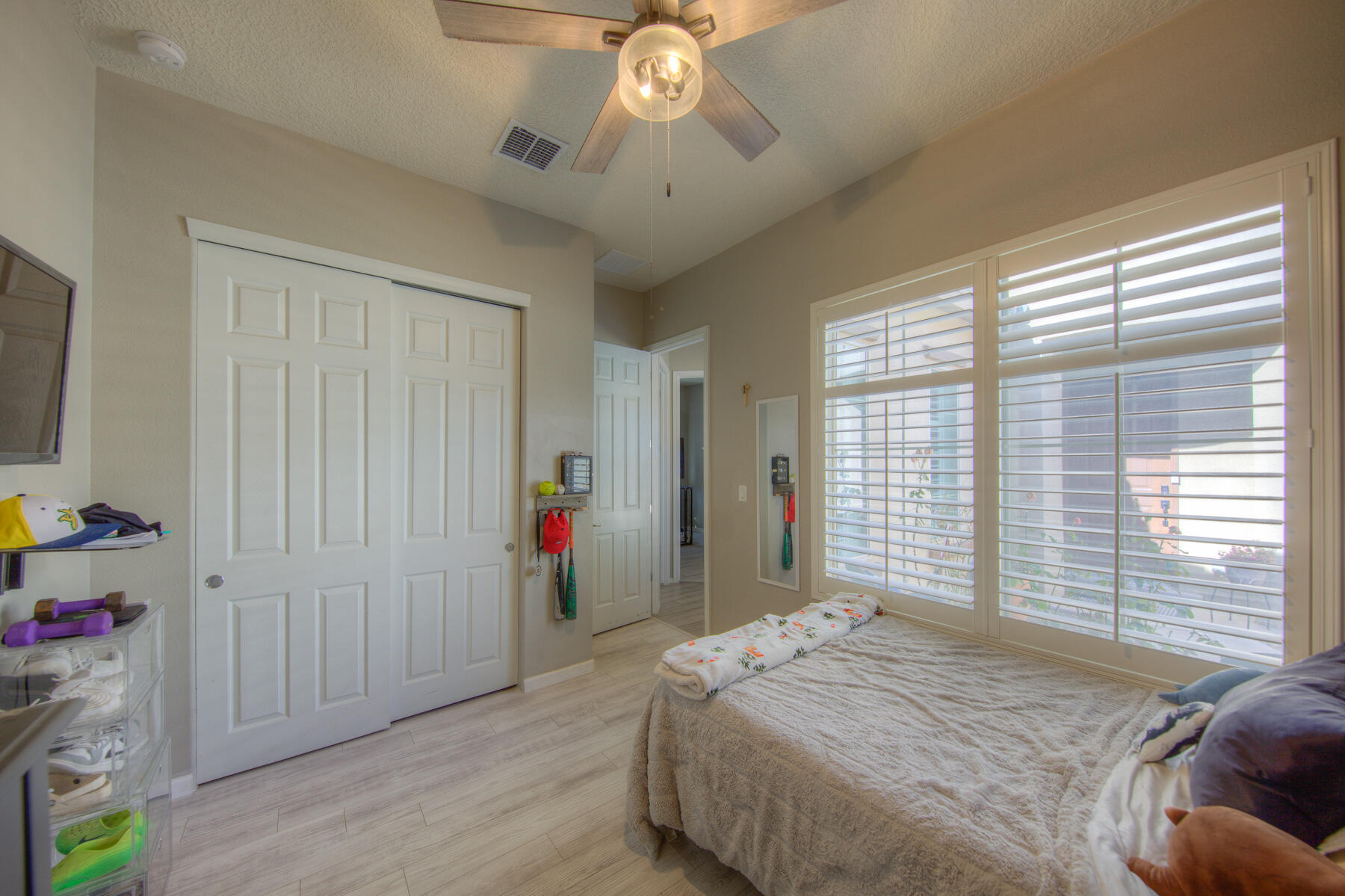 4014 Plaza Colina Lane NE