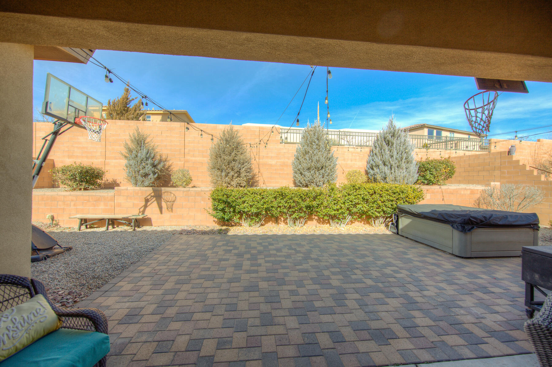 4014 Plaza Colina Lane NE