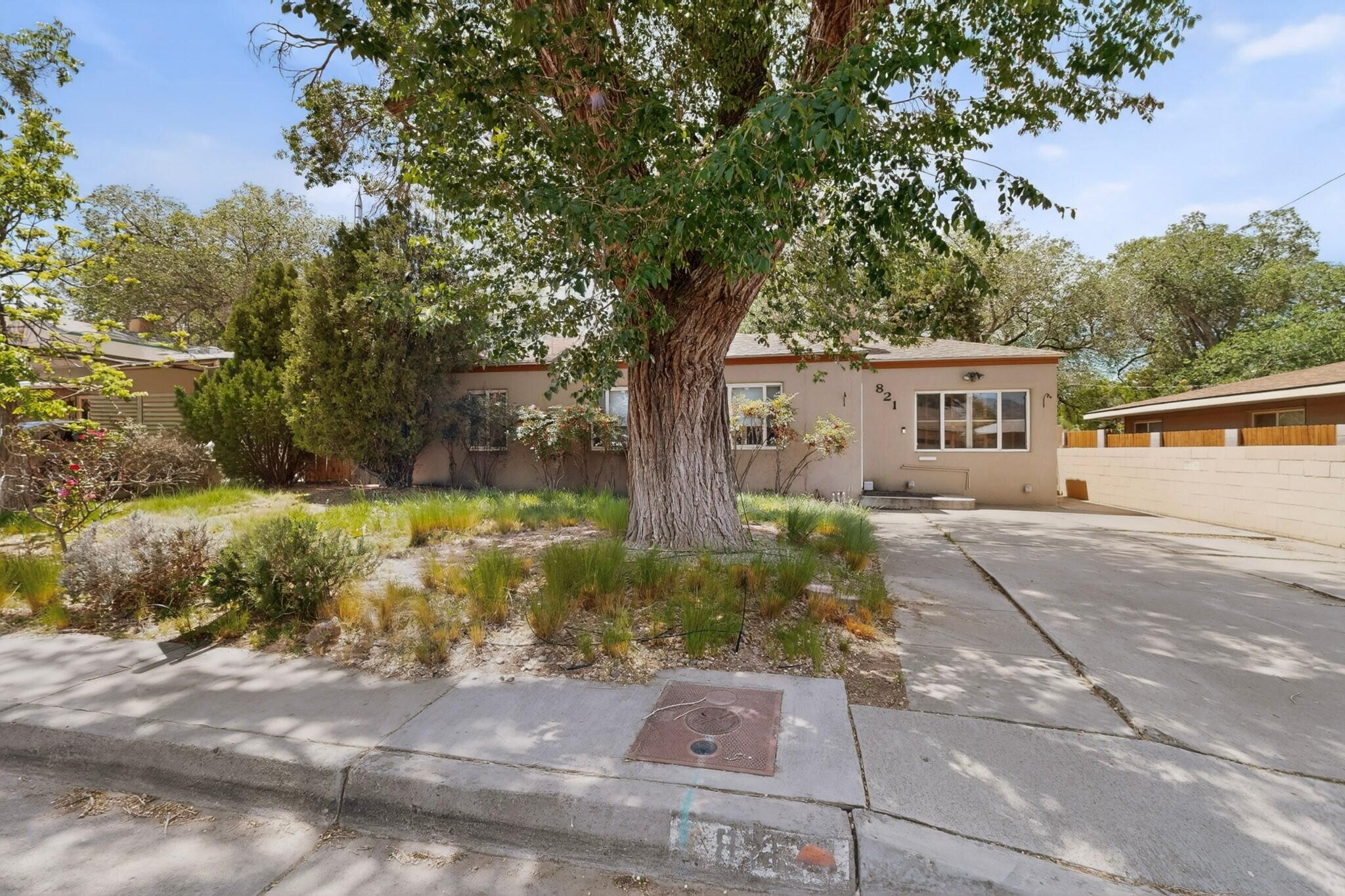 821 Solano Drive NE