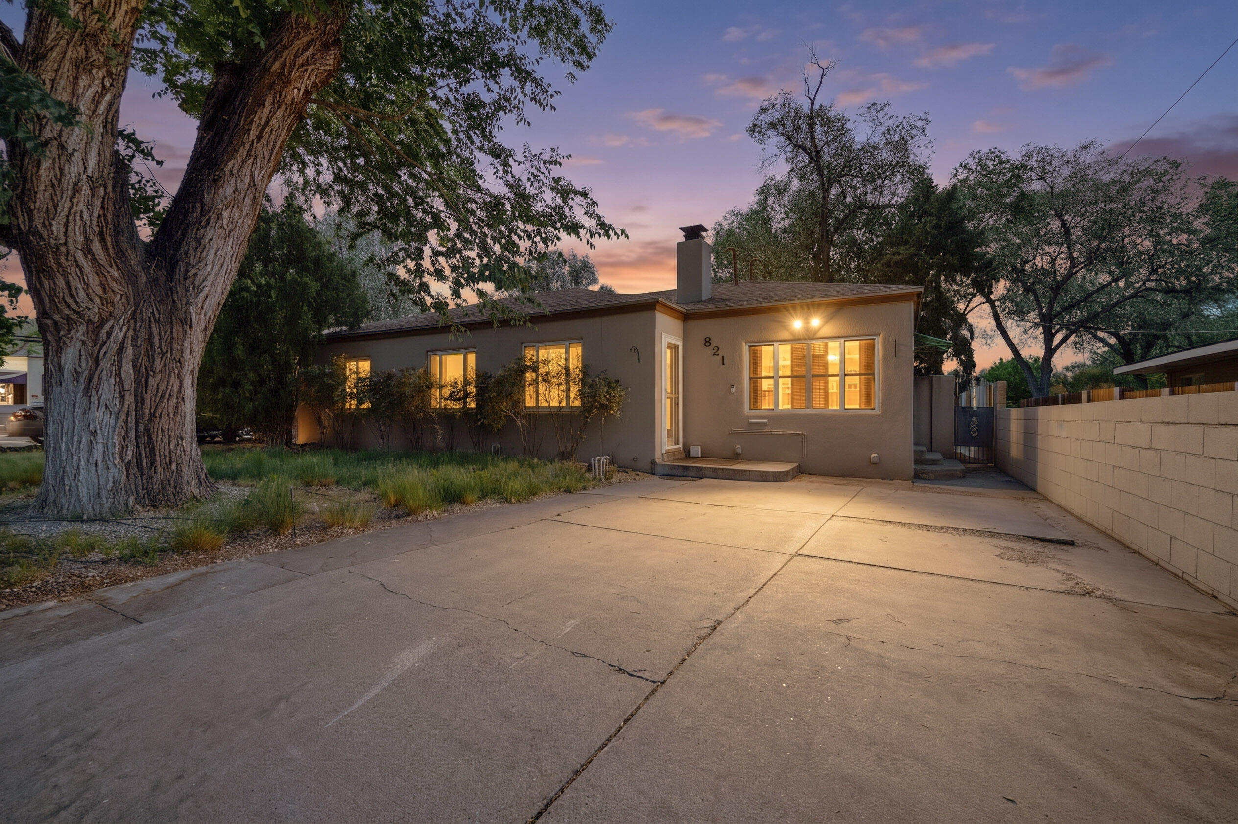 821 Solano Drive NE