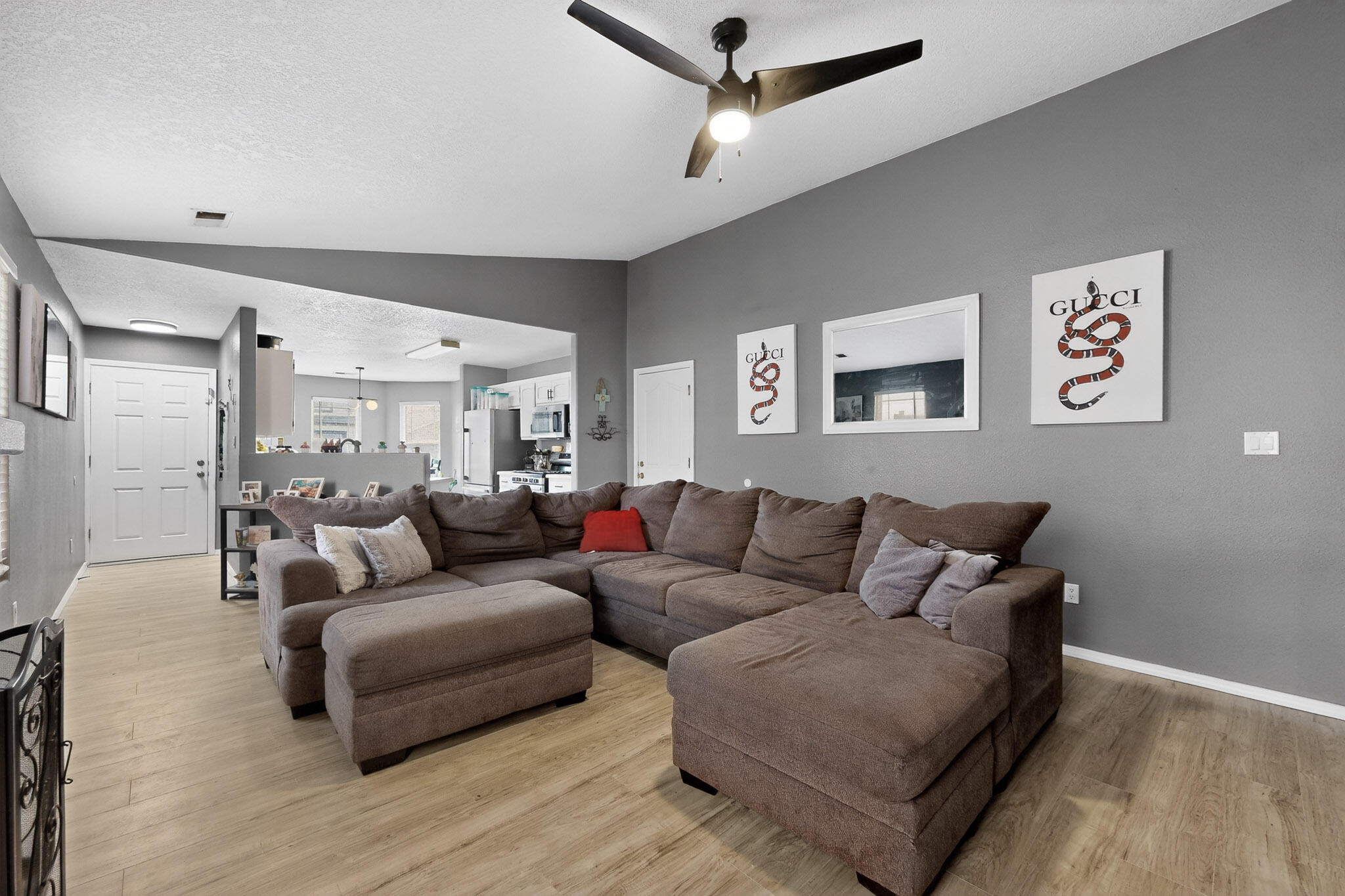 619 Red Bluff Avenue SW