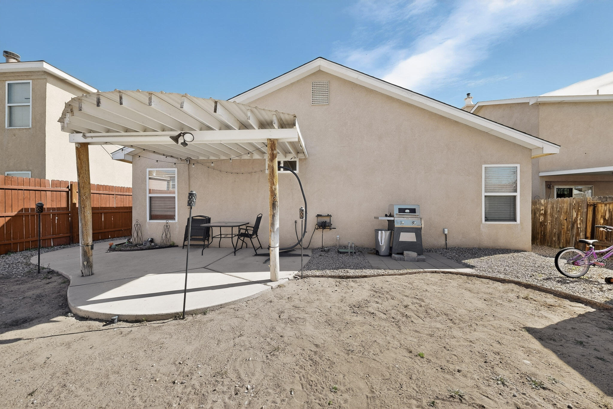 619 Red Bluff Avenue SW