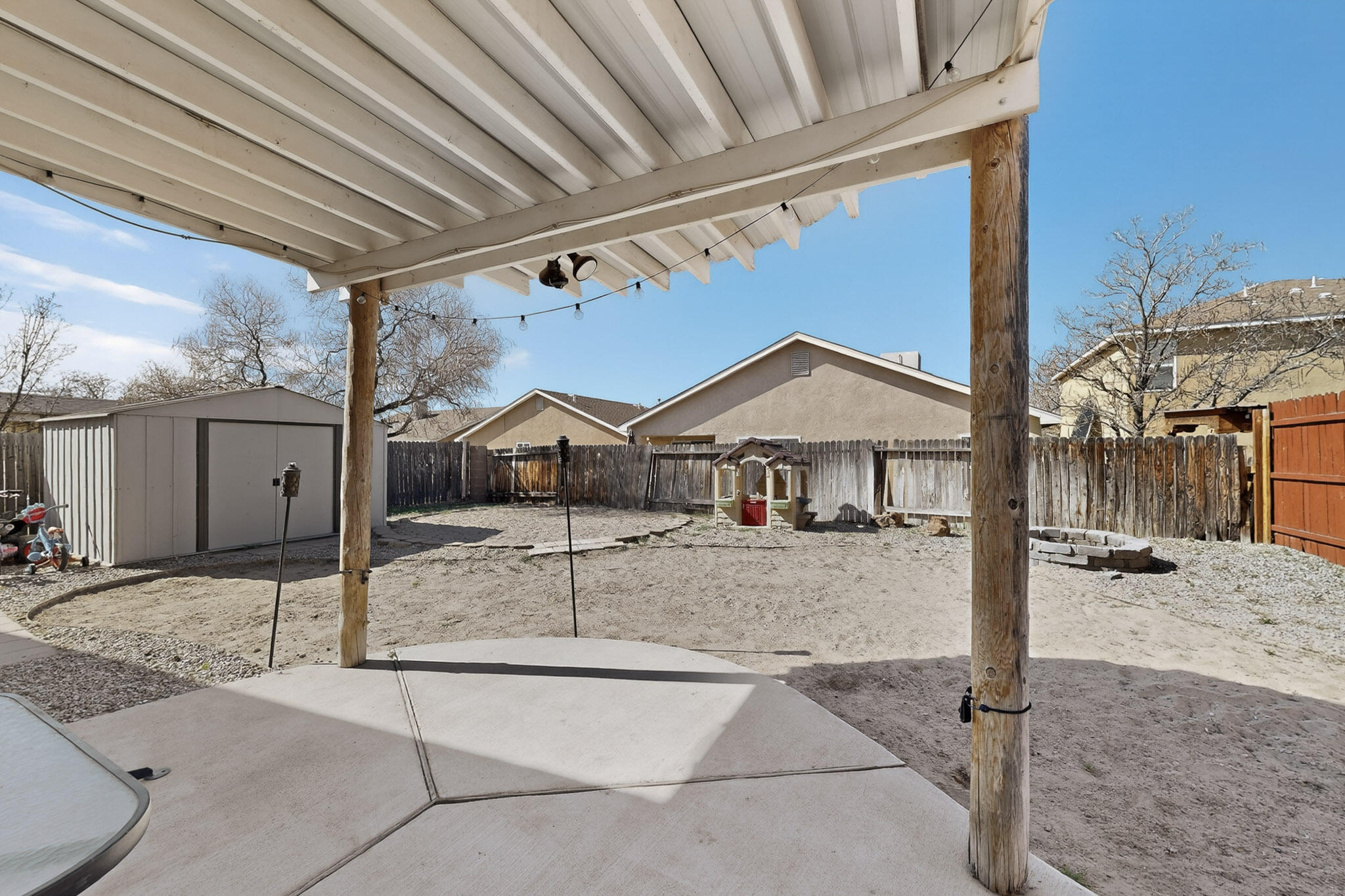 619 Red Bluff Avenue SW