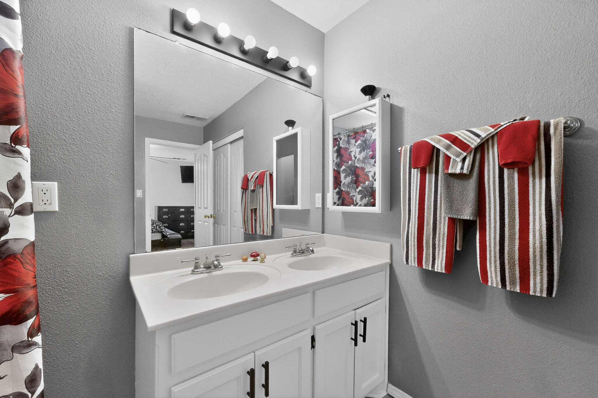 619 Red Bluff Avenue SW