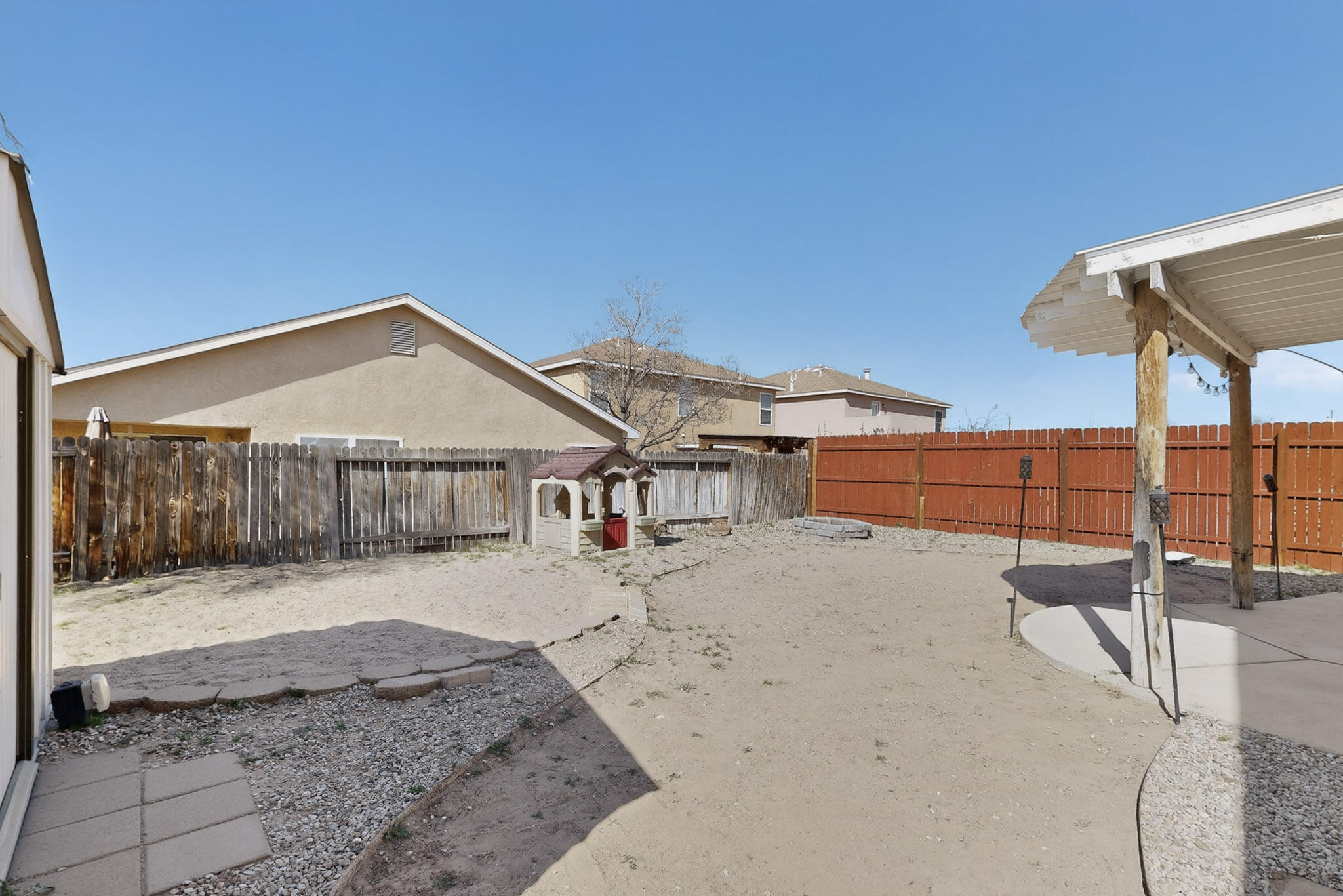 619 Red Bluff Avenue SW