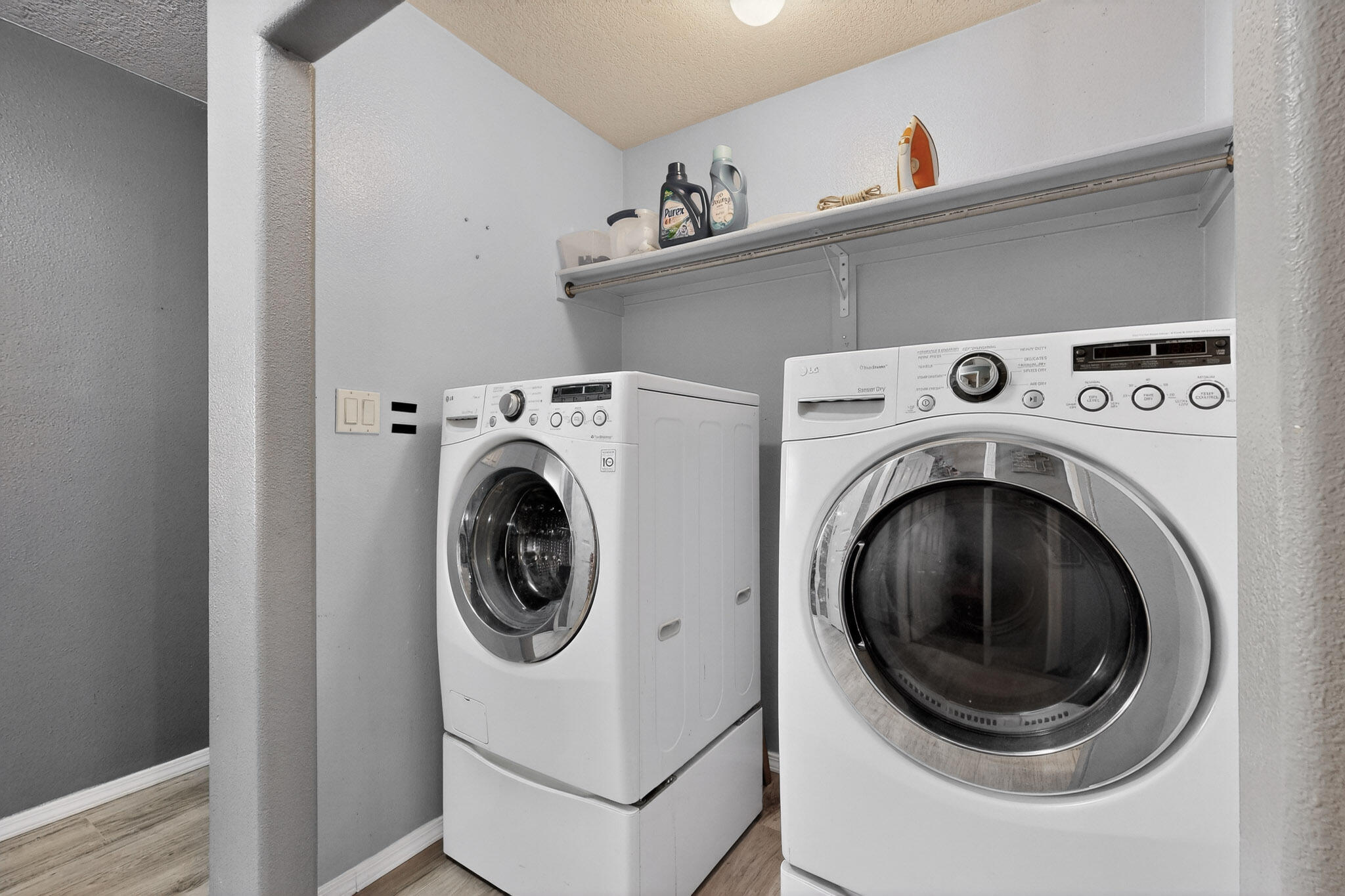 619 Red Bluff Avenue SW