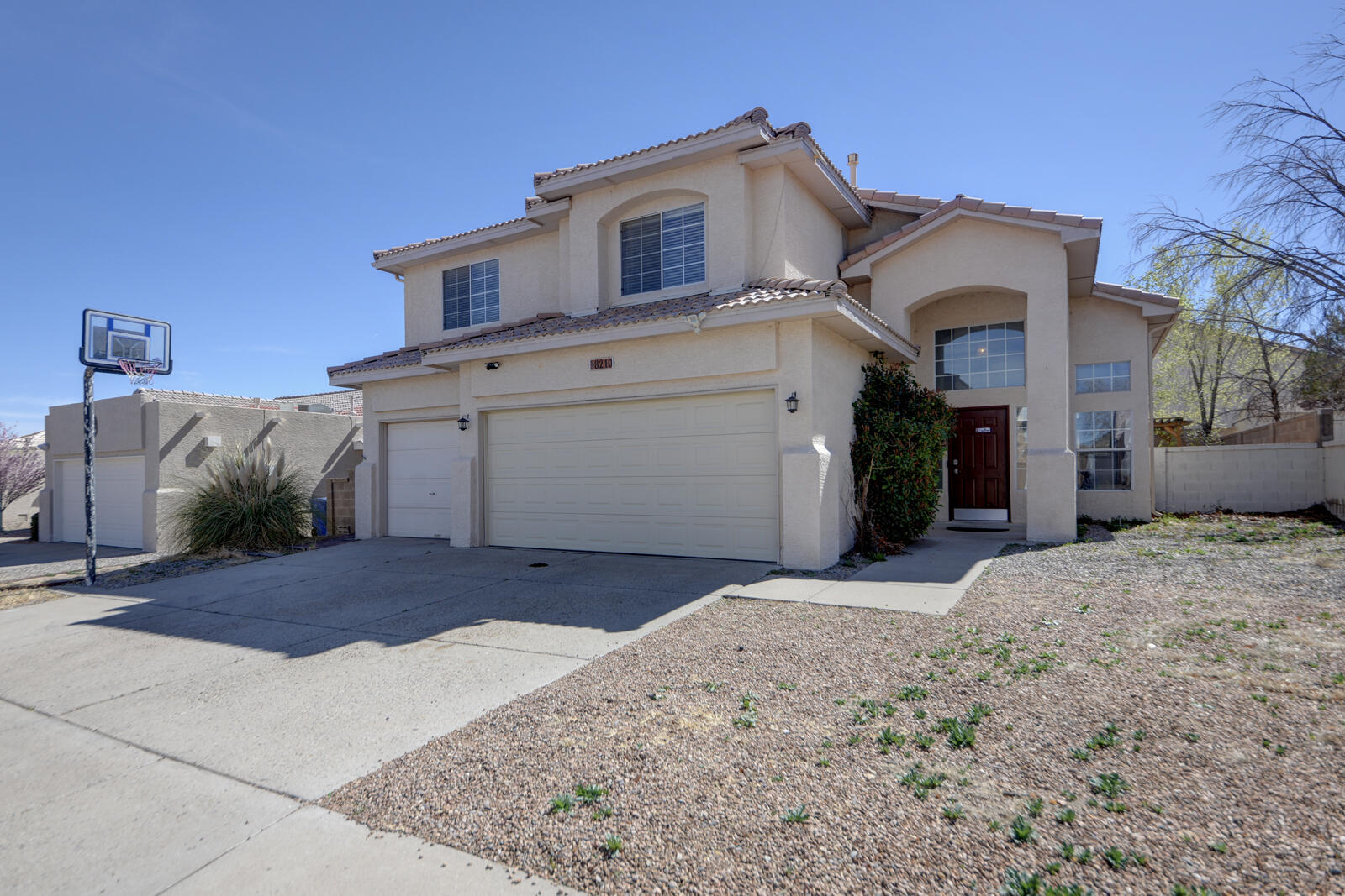 8210 Camino Paisano NW