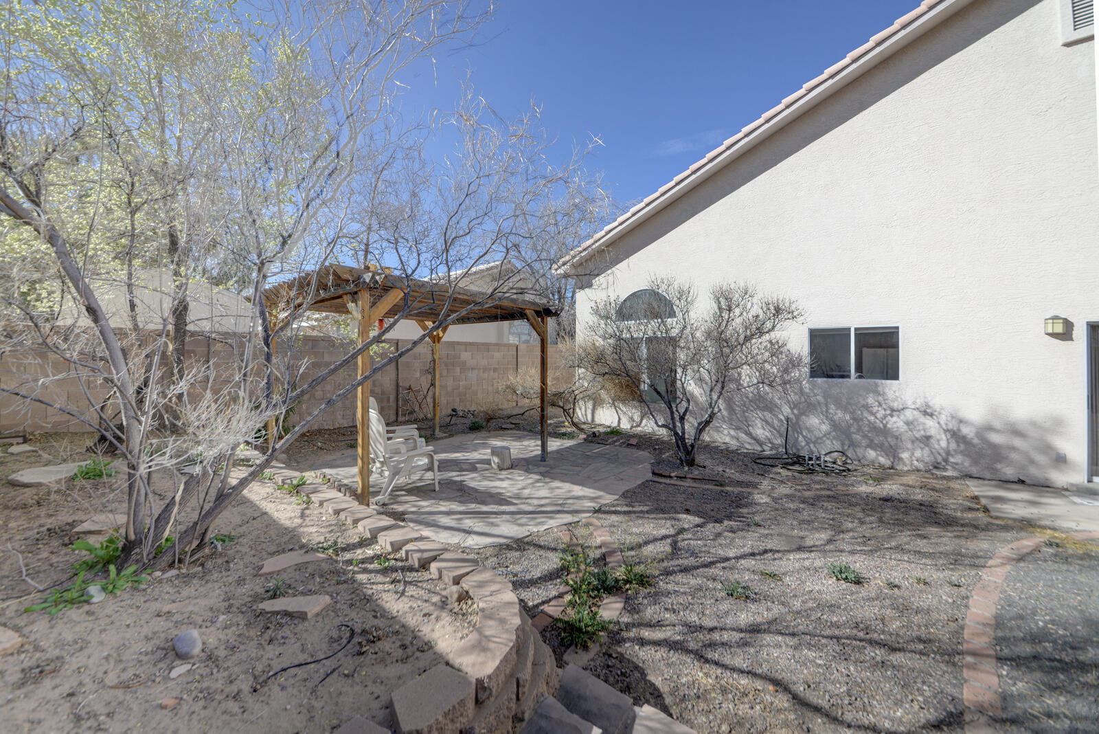 8210 Camino Paisano NW