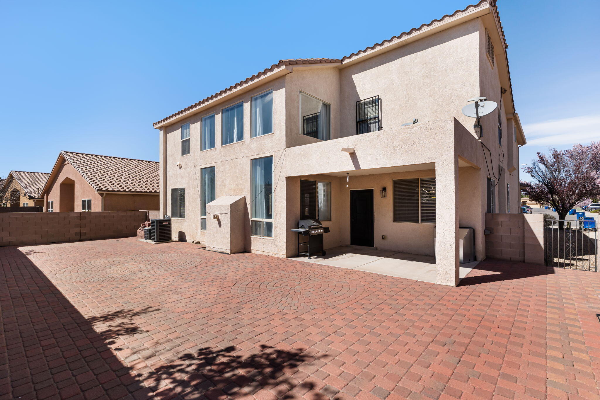 5908 W Las Cadenas Road NW