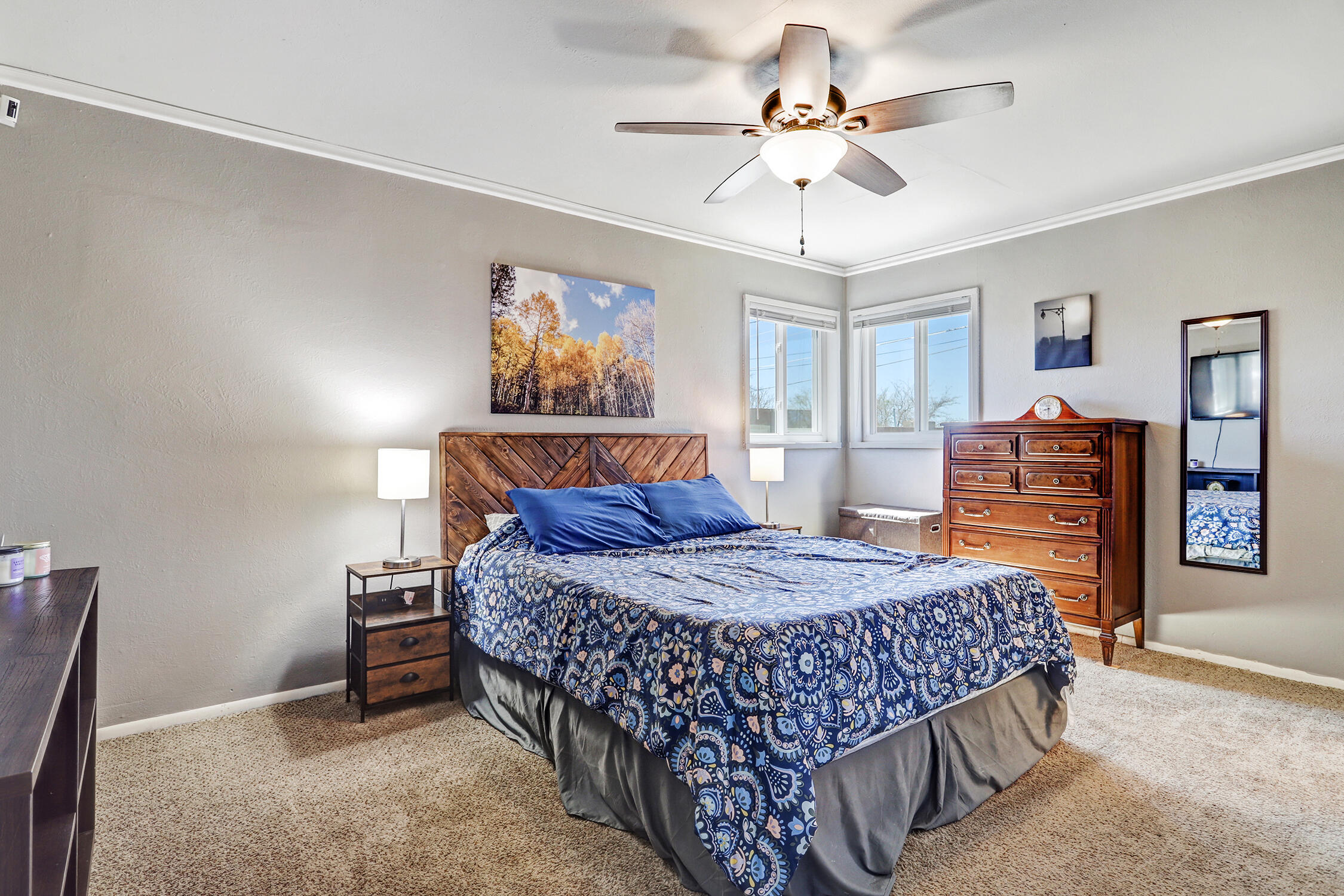 1113 June Street NE